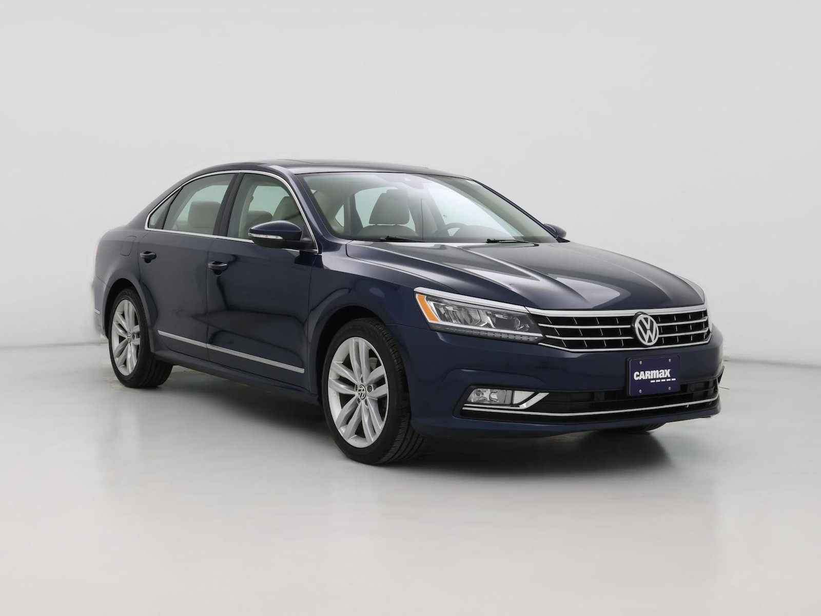 2018 Volkswagen Passat SEL Premium