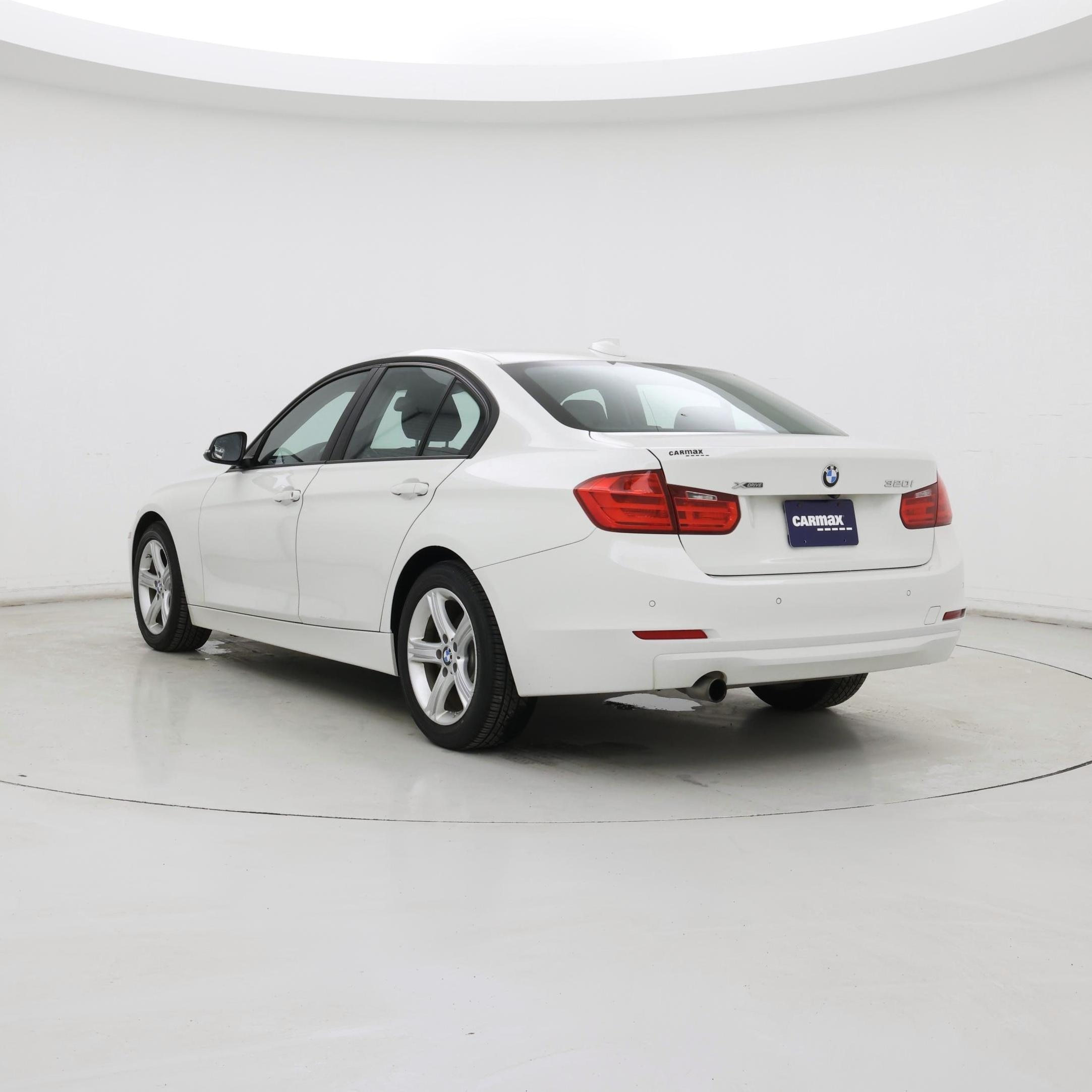 Thumbnail: 2015 BMW 3 Series - 2