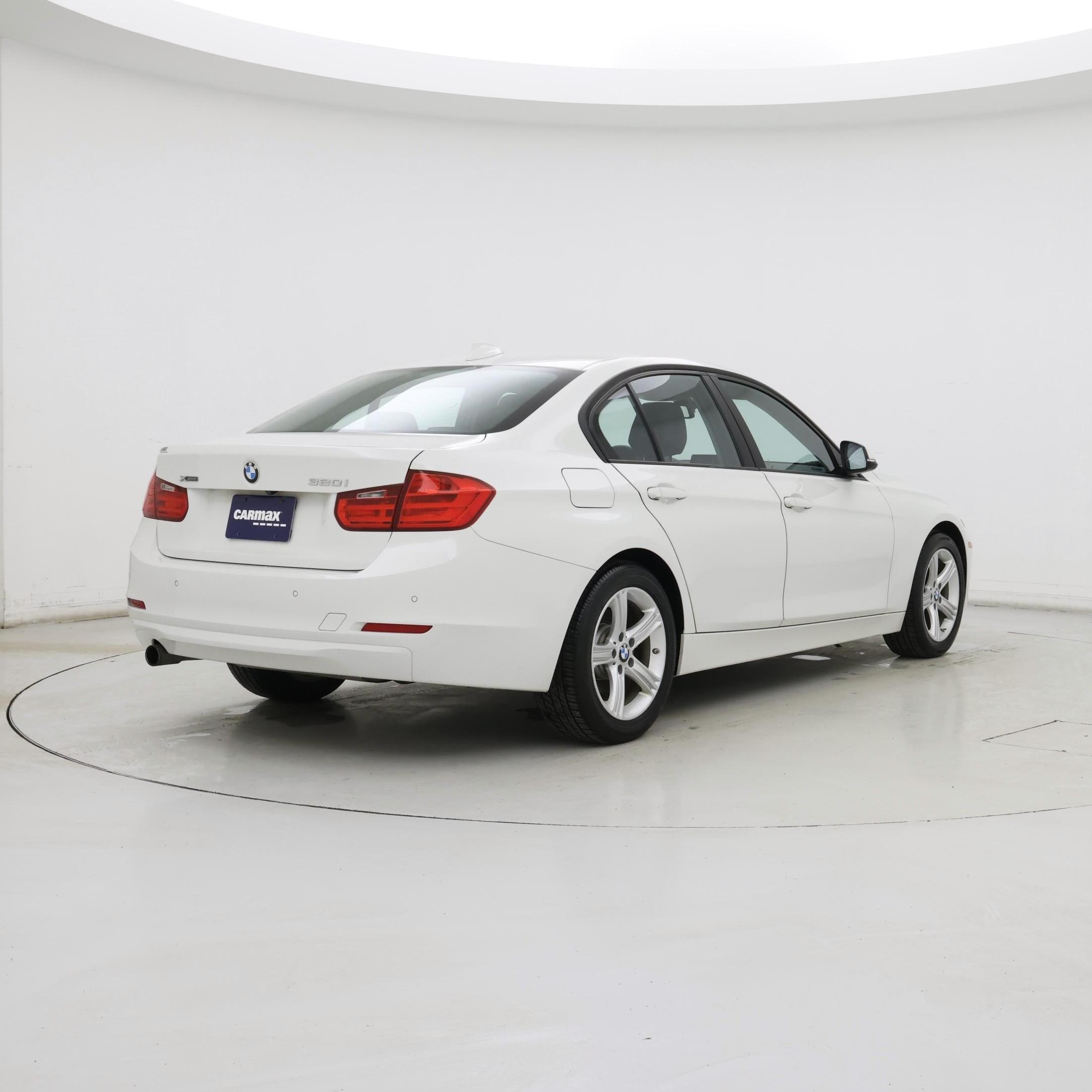 Thumbnail: 2015 BMW 3 Series - 8