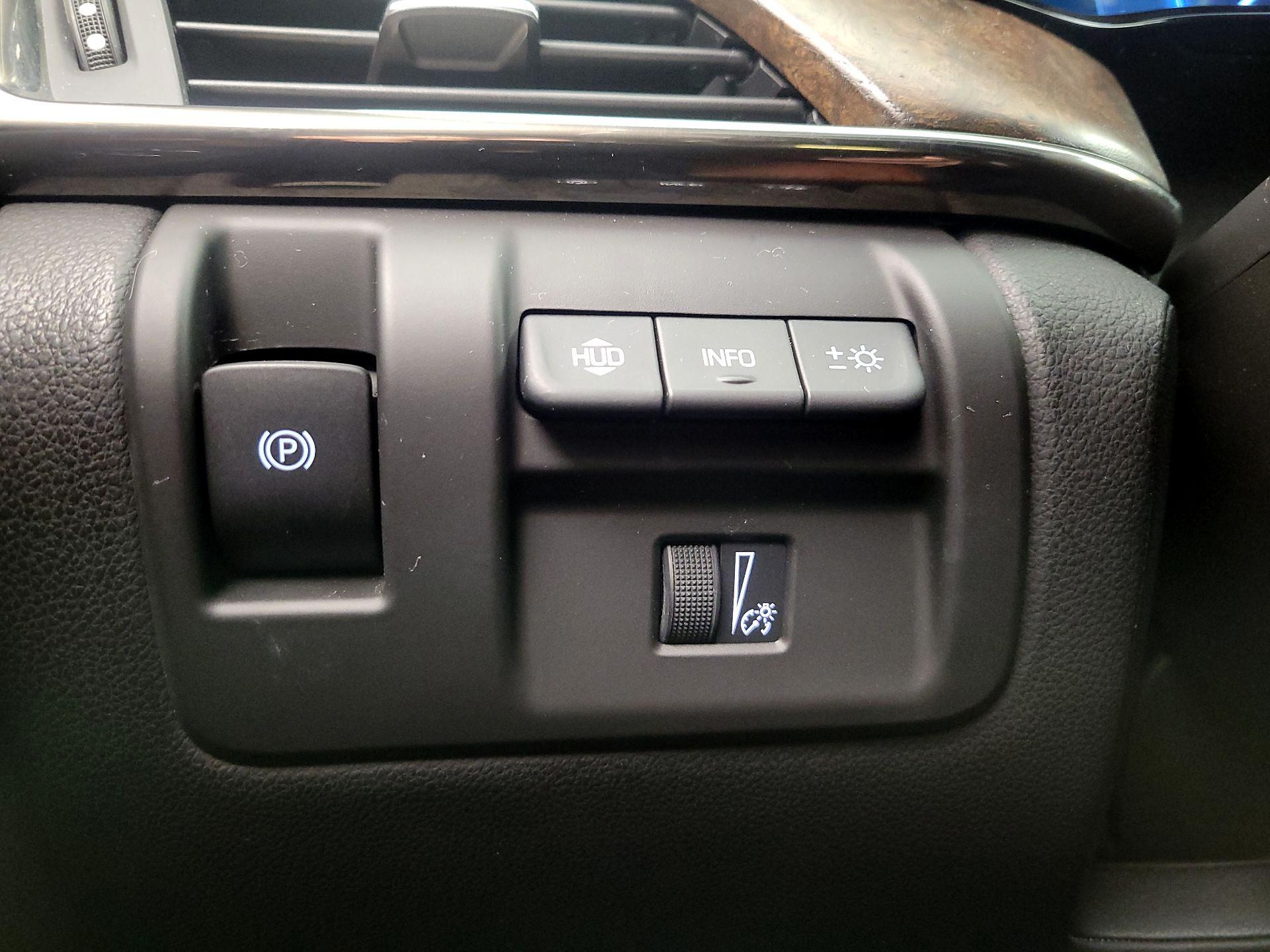 Thumbnail: 2016 Cadillac CTS - 13