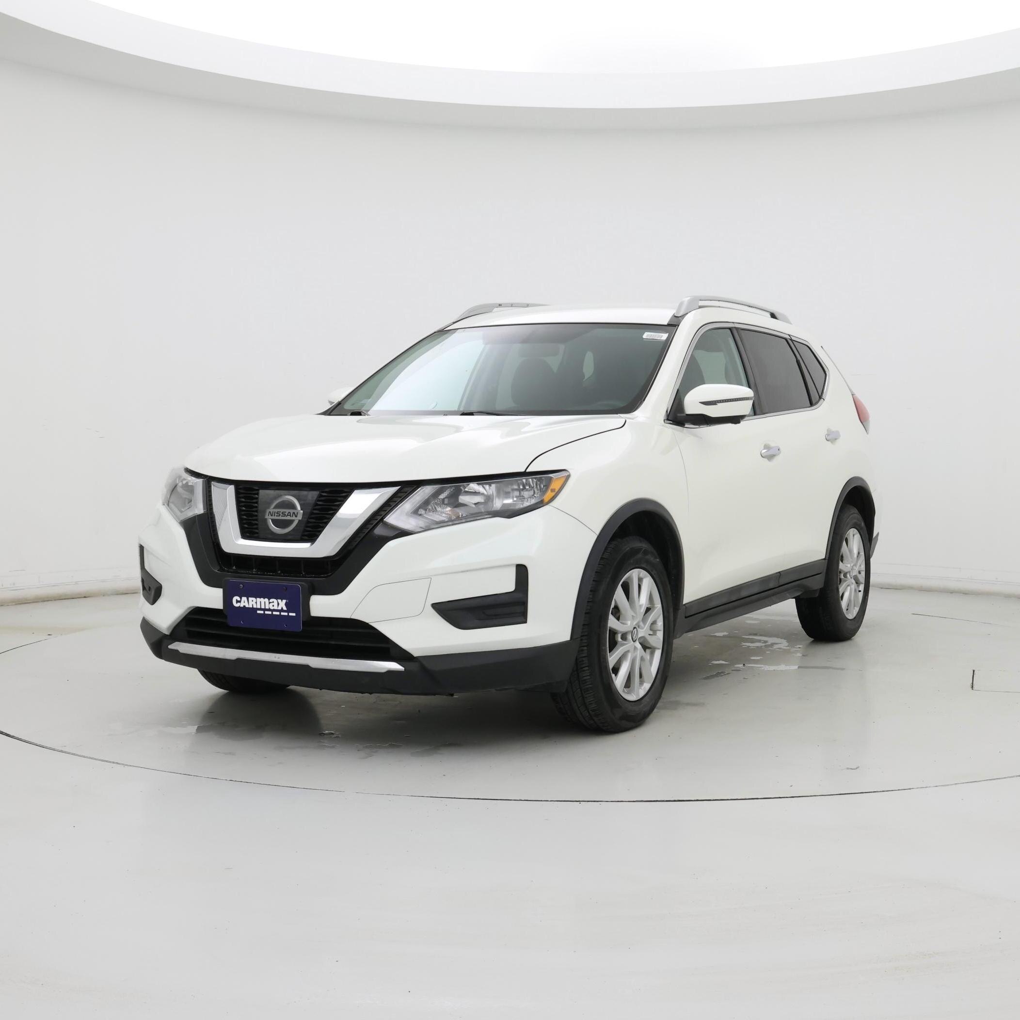 Thumbnail: 2017 Nissan Rogue - 4