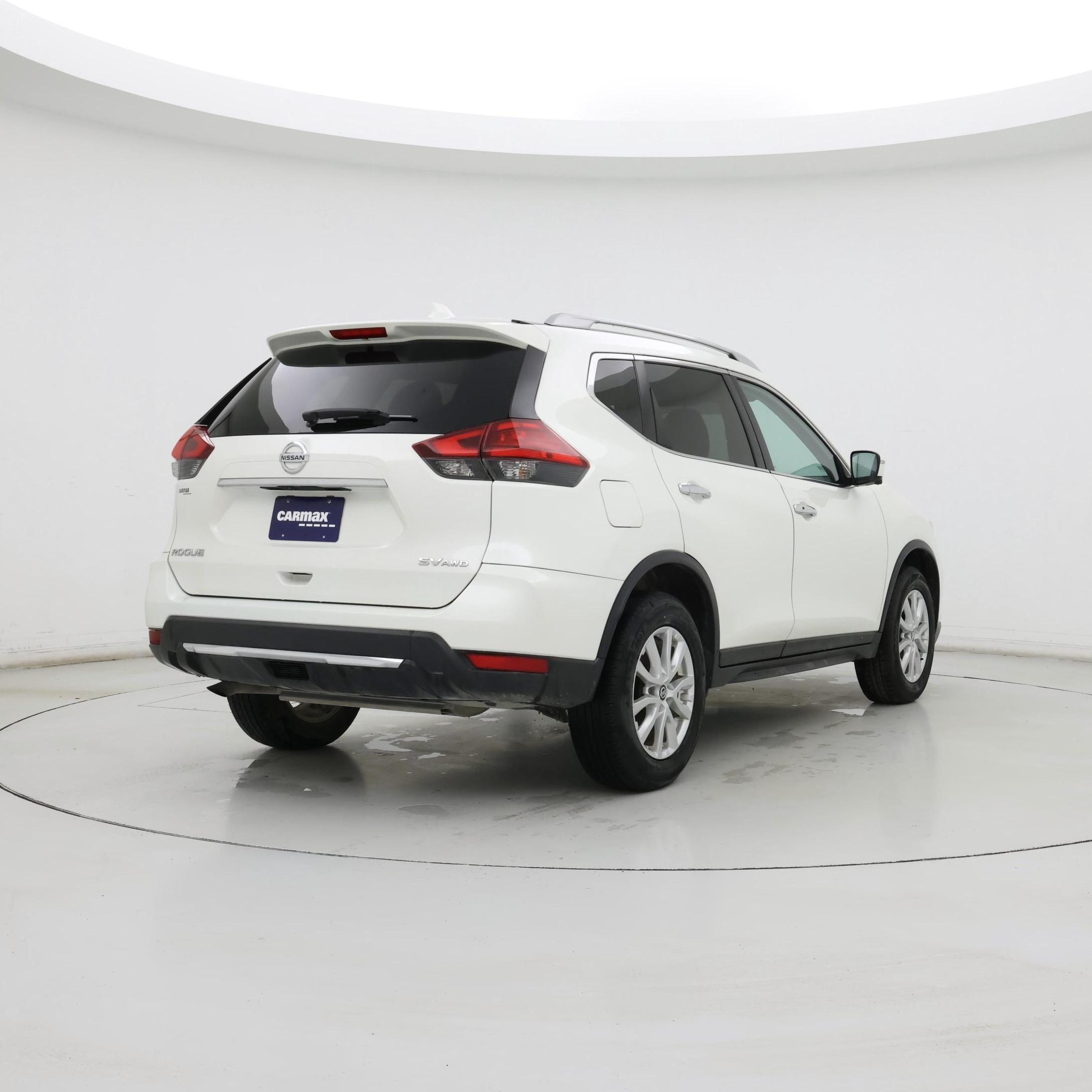 Thumbnail: 2017 Nissan Rogue - 8