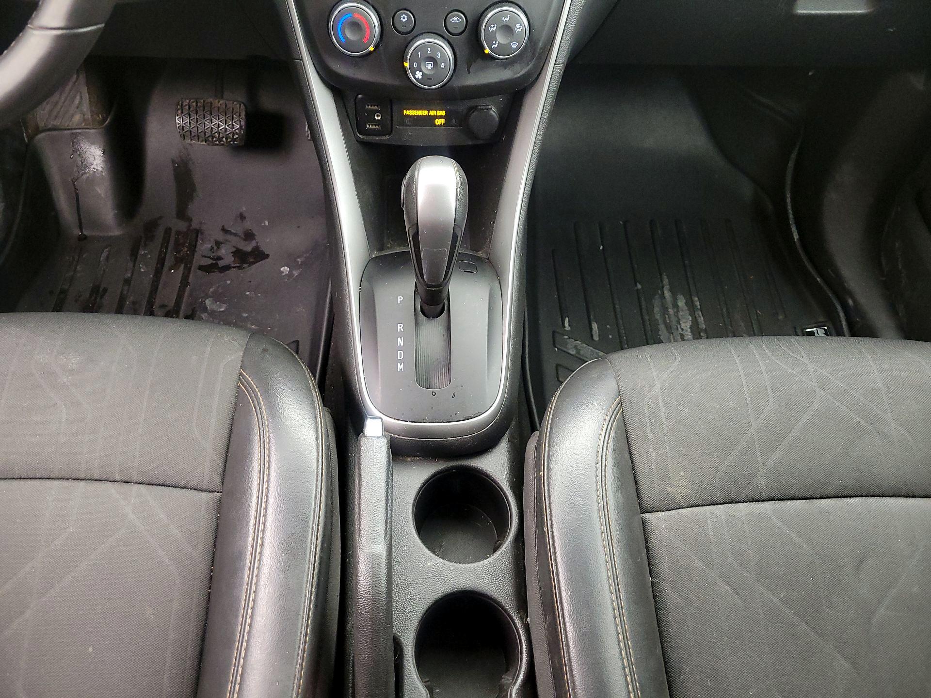 Thumbnail: 2019 Chevrolet Trax - 18