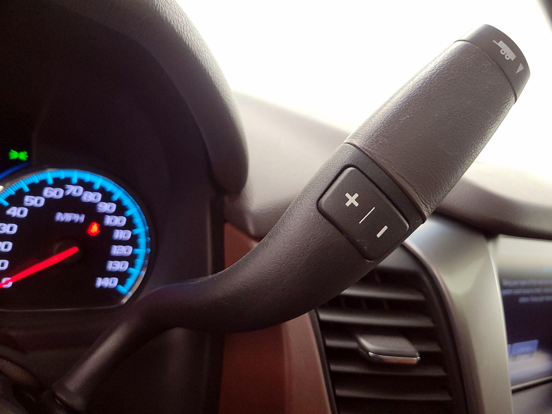 Thumbnail: 2017 Chevrolet Tahoe - 18