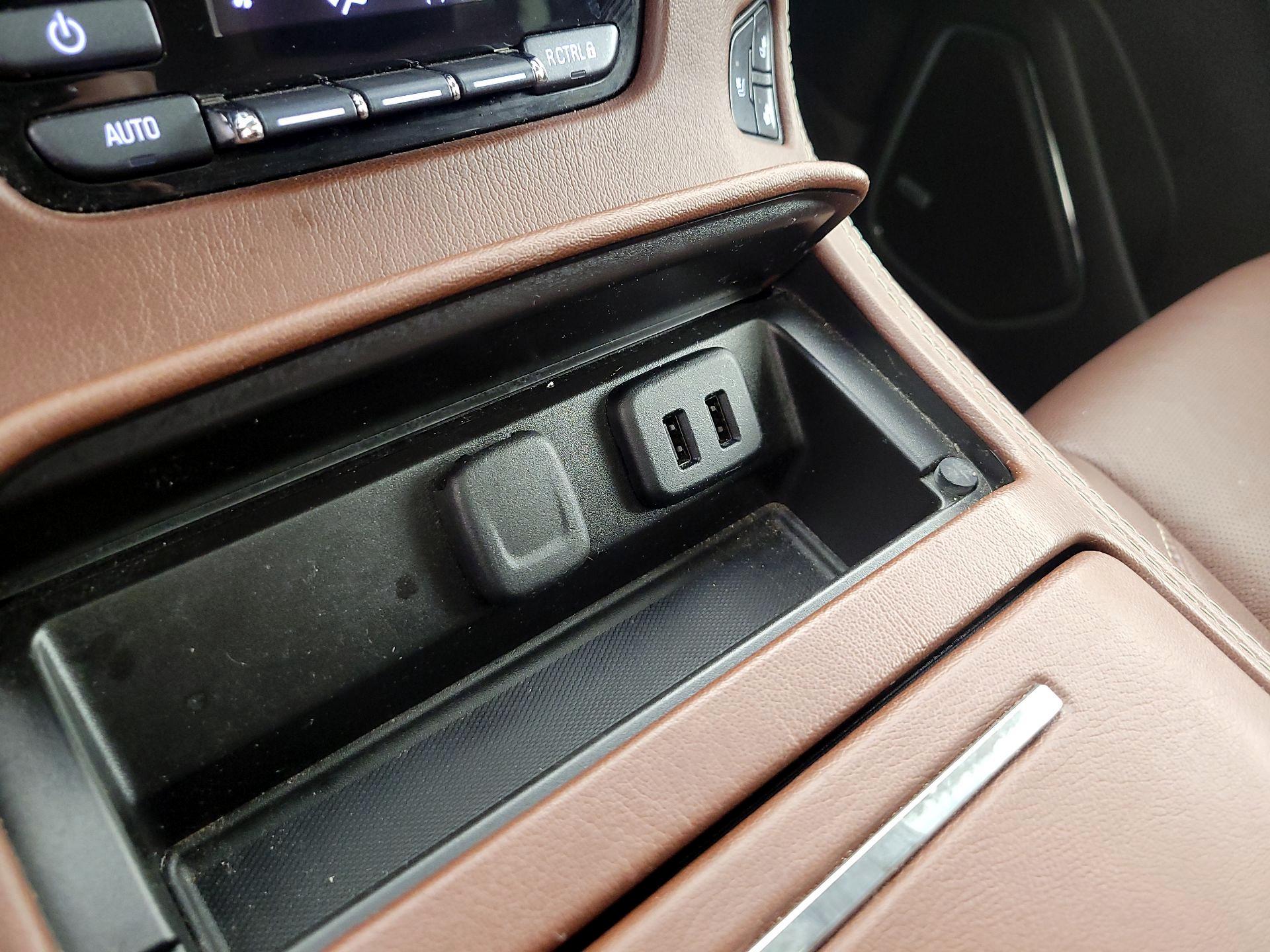 Thumbnail: 2017 Chevrolet Tahoe - 19