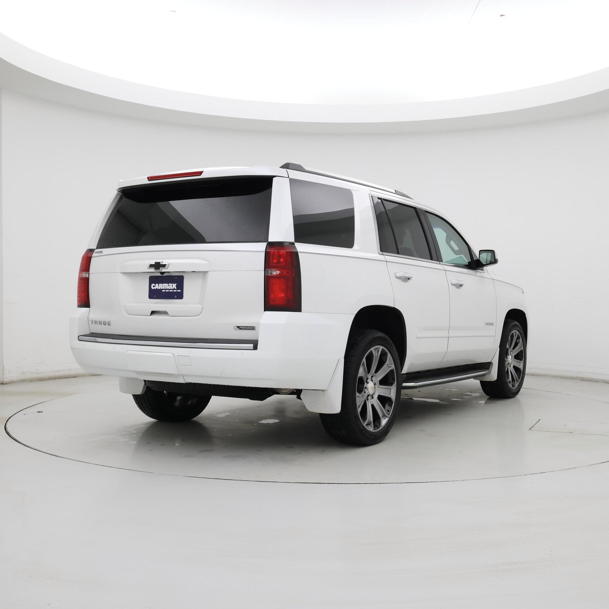 Thumbnail: 2017 Chevrolet Tahoe - 8