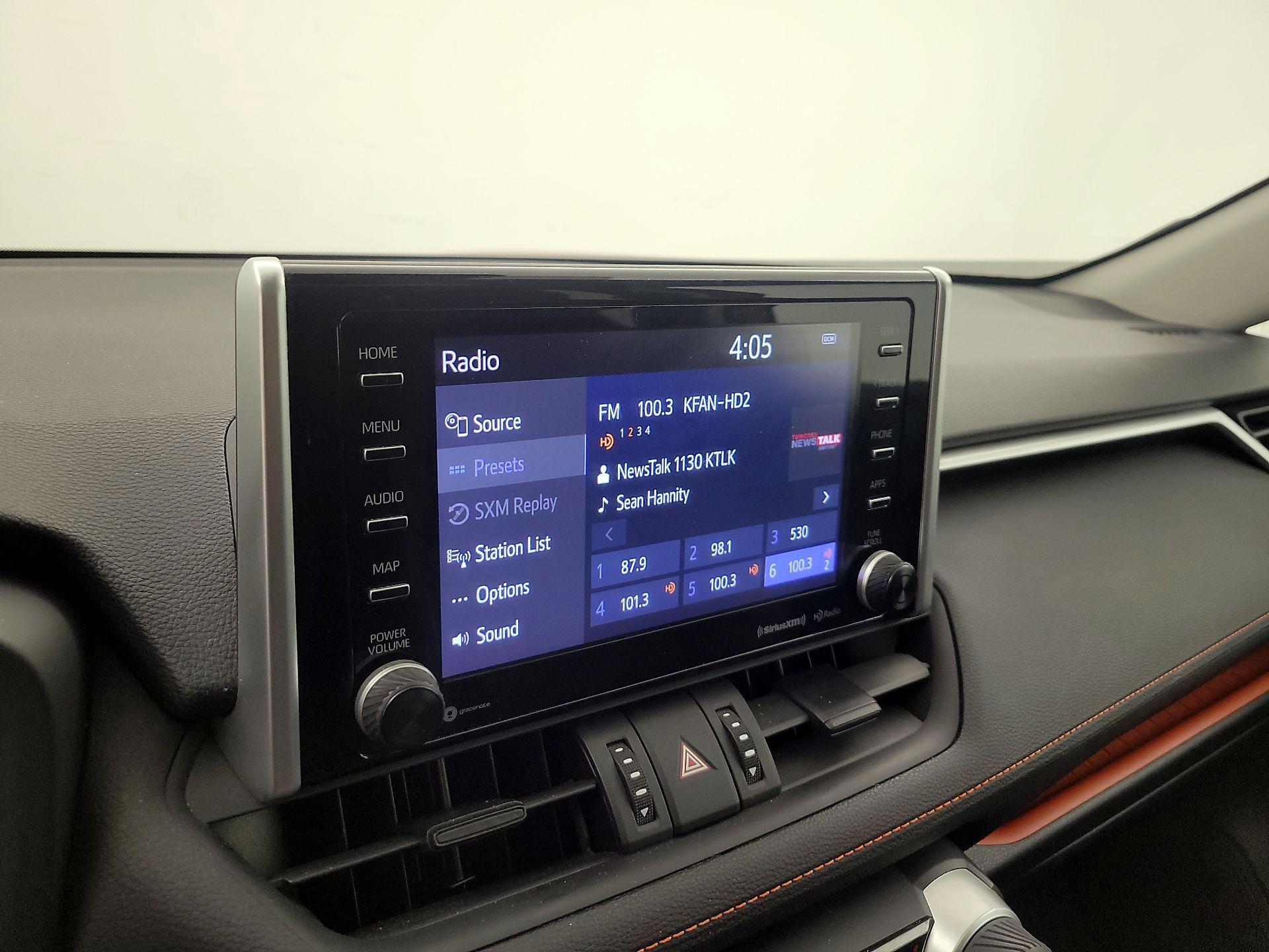 Thumbnail: 2019 Toyota RAV4 - 16