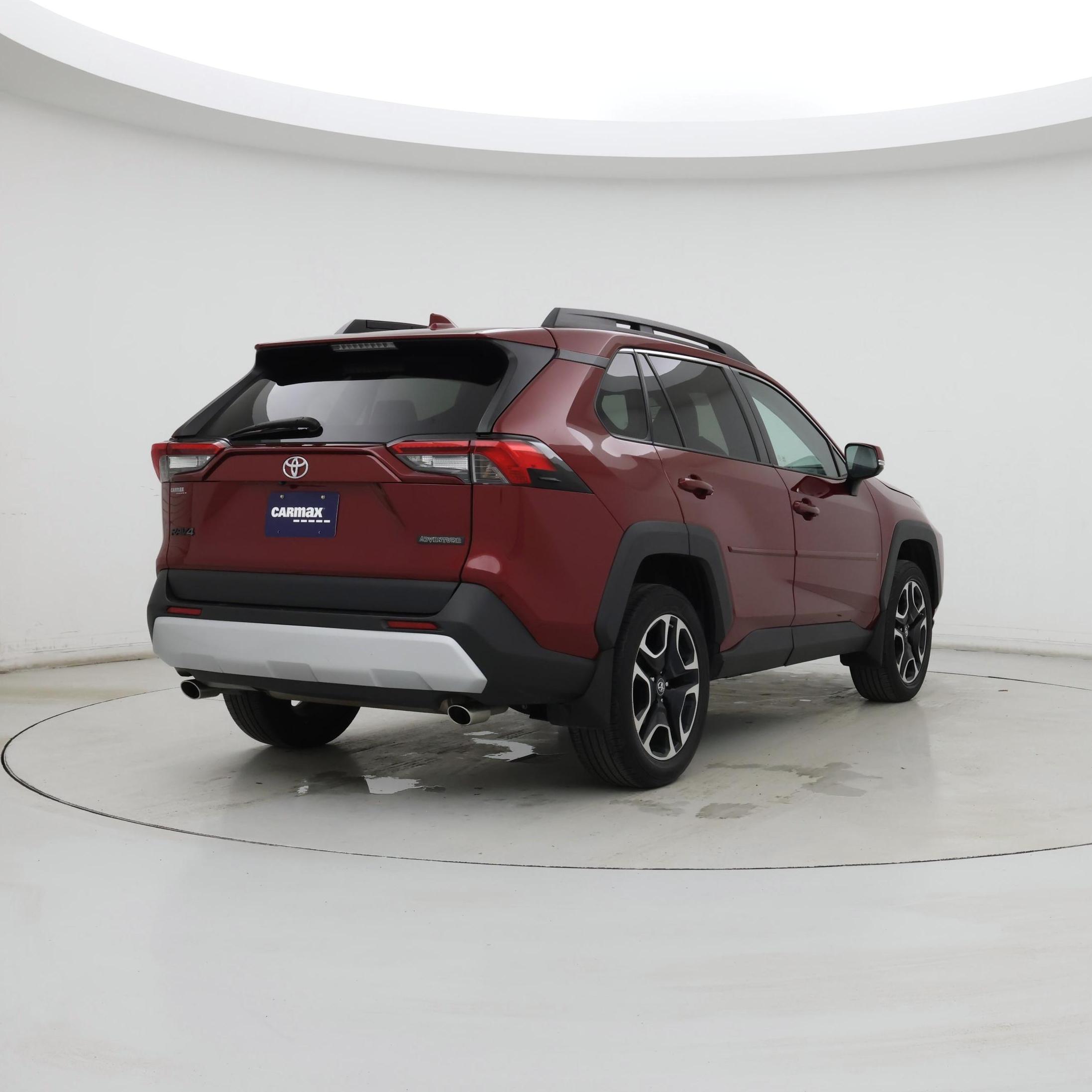 Thumbnail: 2019 Toyota RAV4 - 8