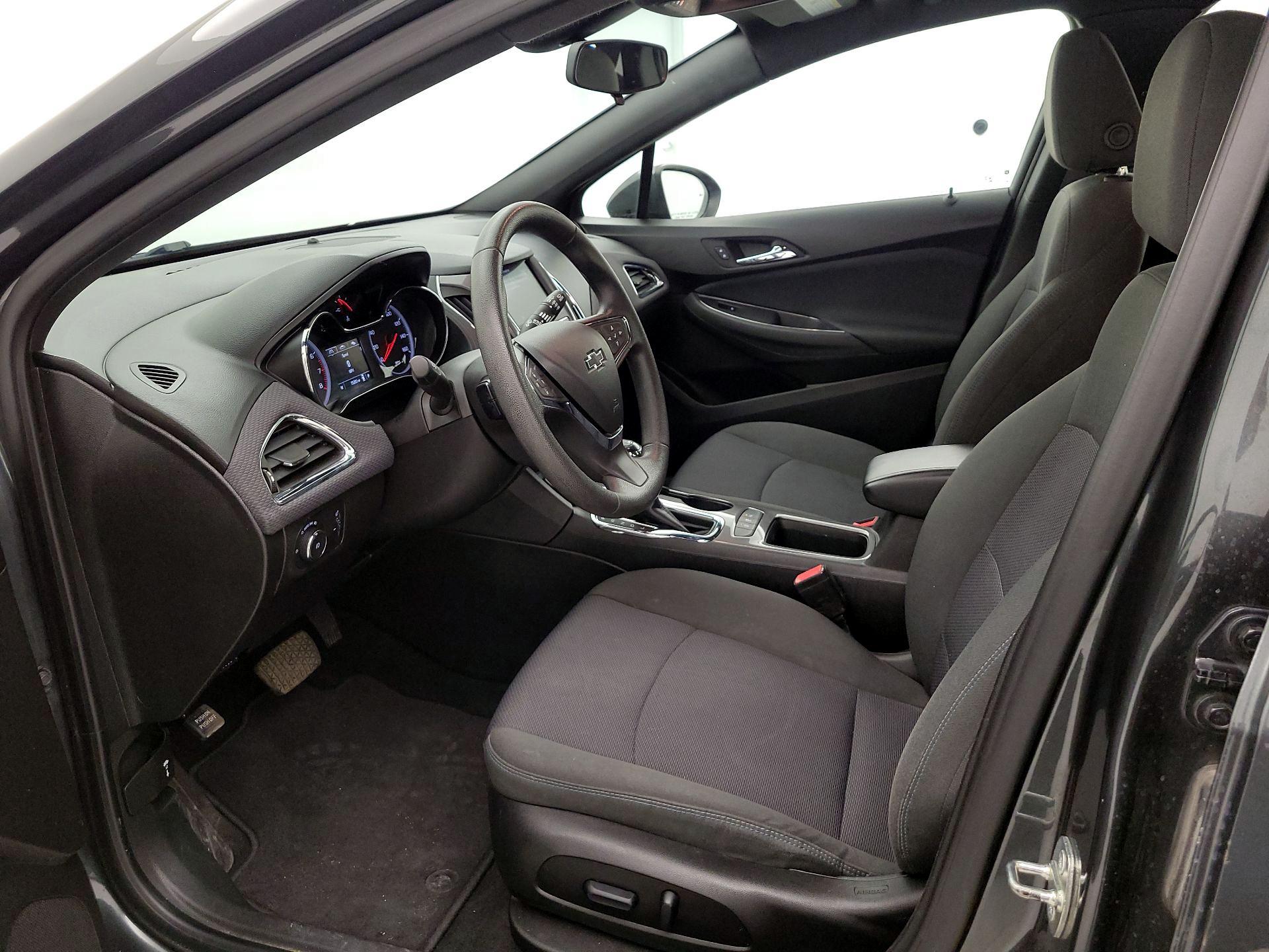 Thumbnail: 2019 Chevrolet Cruze - 11