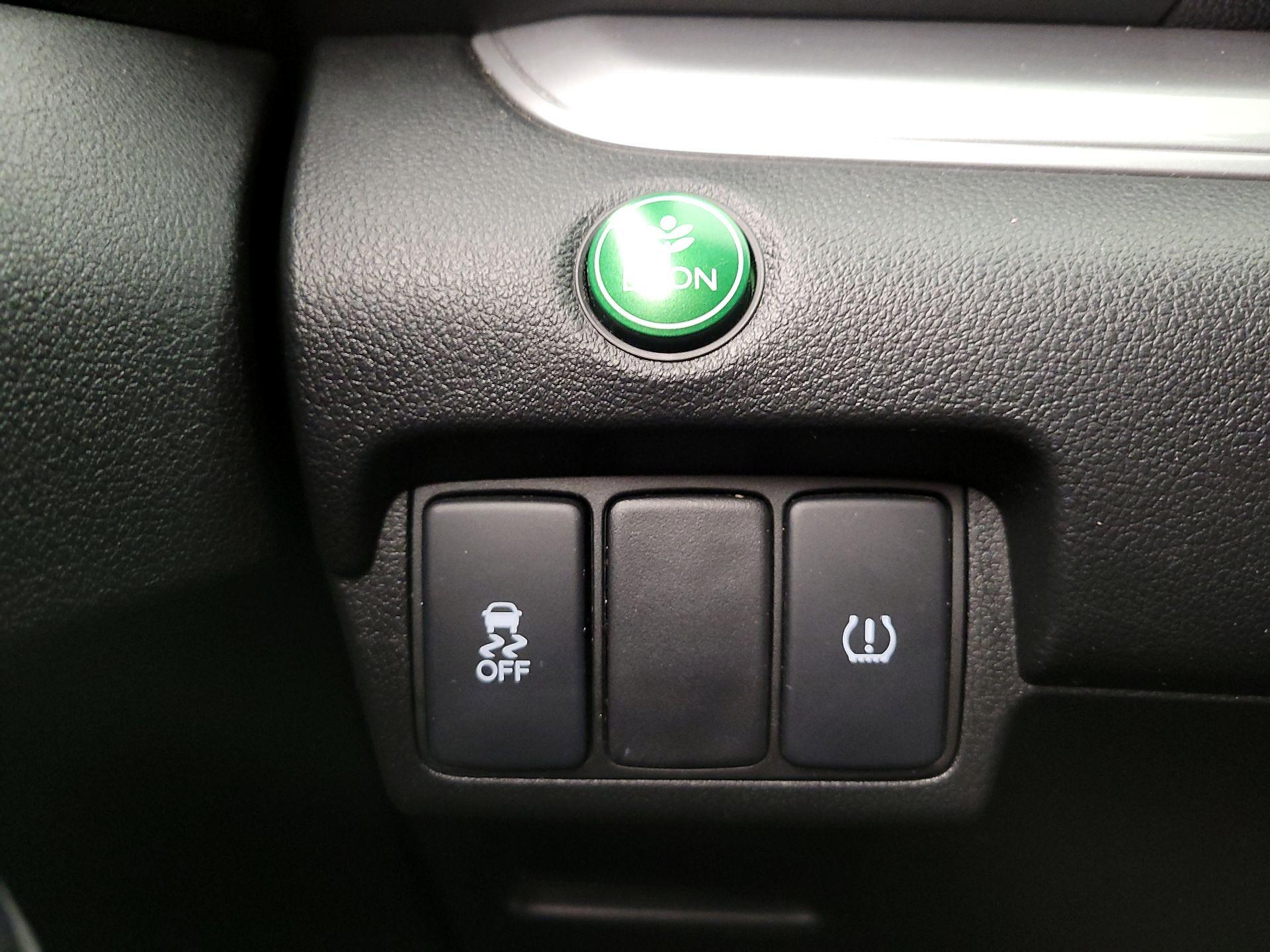 Thumbnail: 2015 Honda CR-V - 13