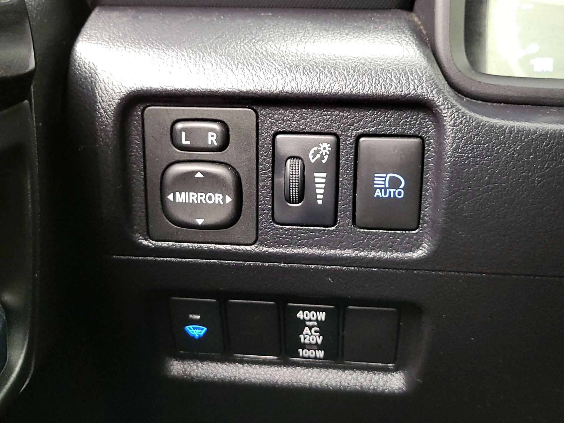 Thumbnail: 2020 Toyota 4Runner - 13