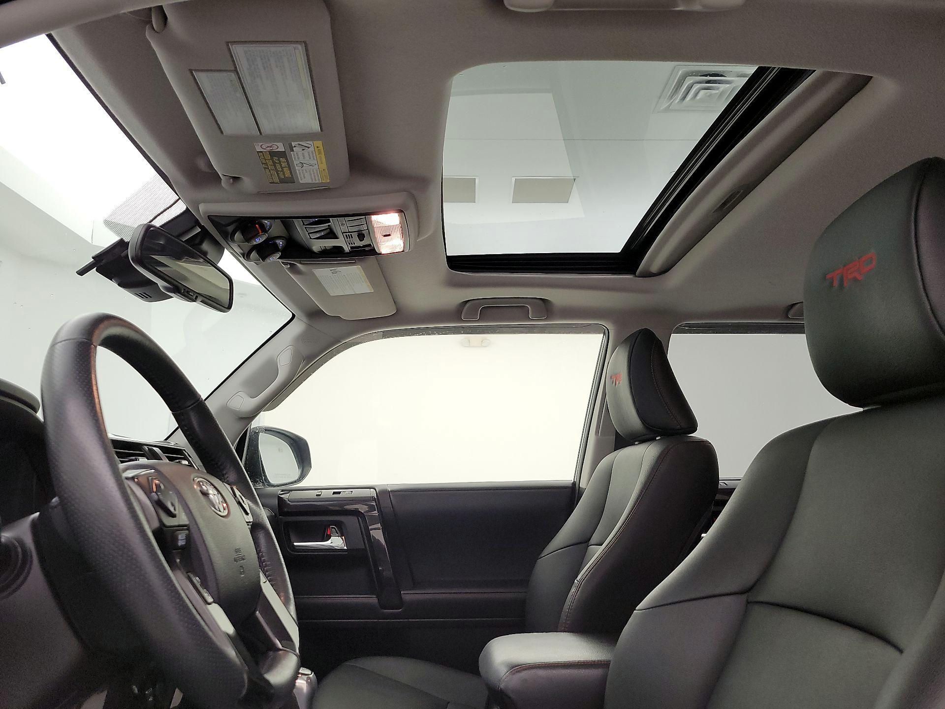 Thumbnail: 2020 Toyota 4Runner - 20