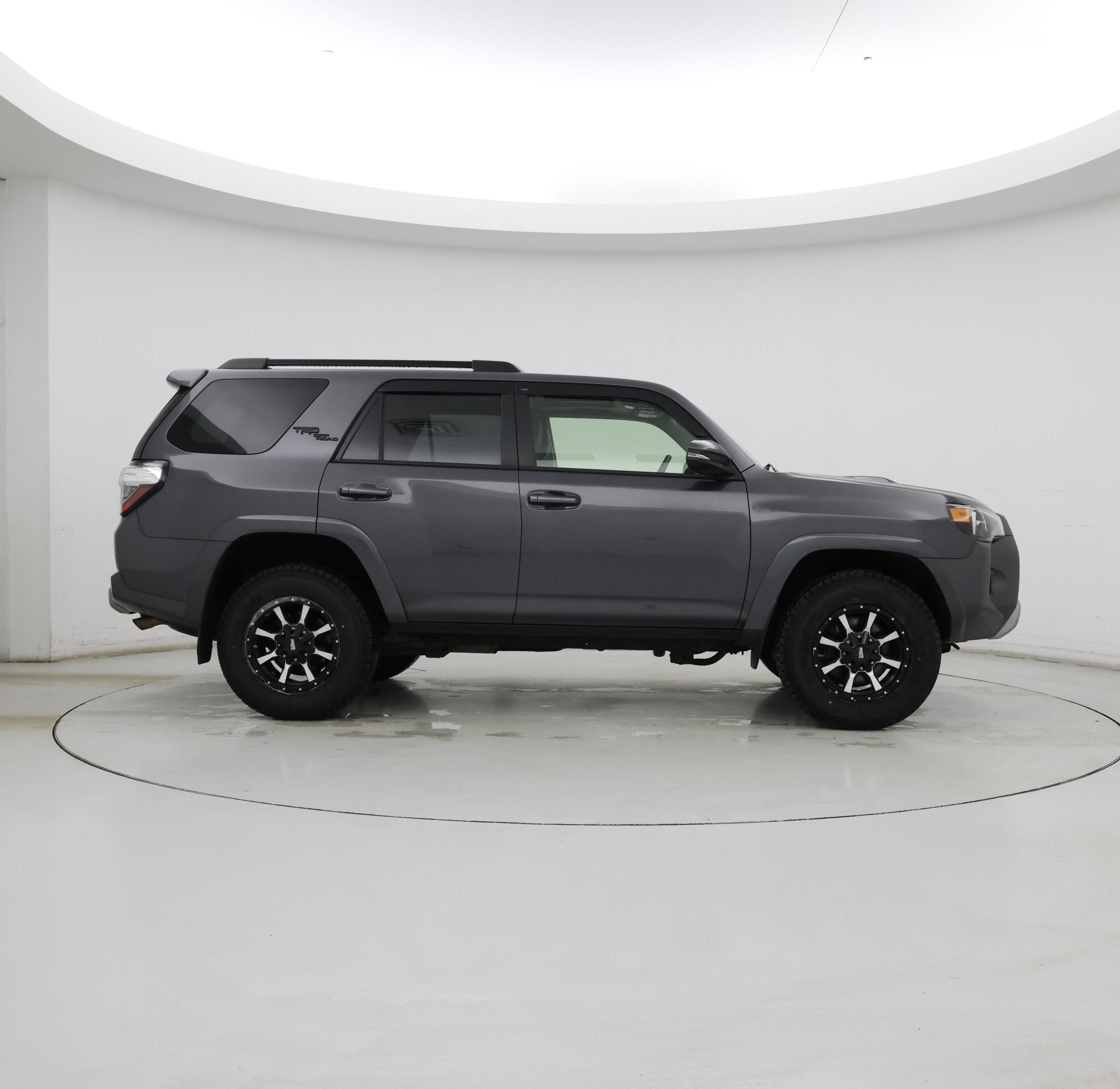 Thumbnail: 2020 Toyota 4Runner - 7