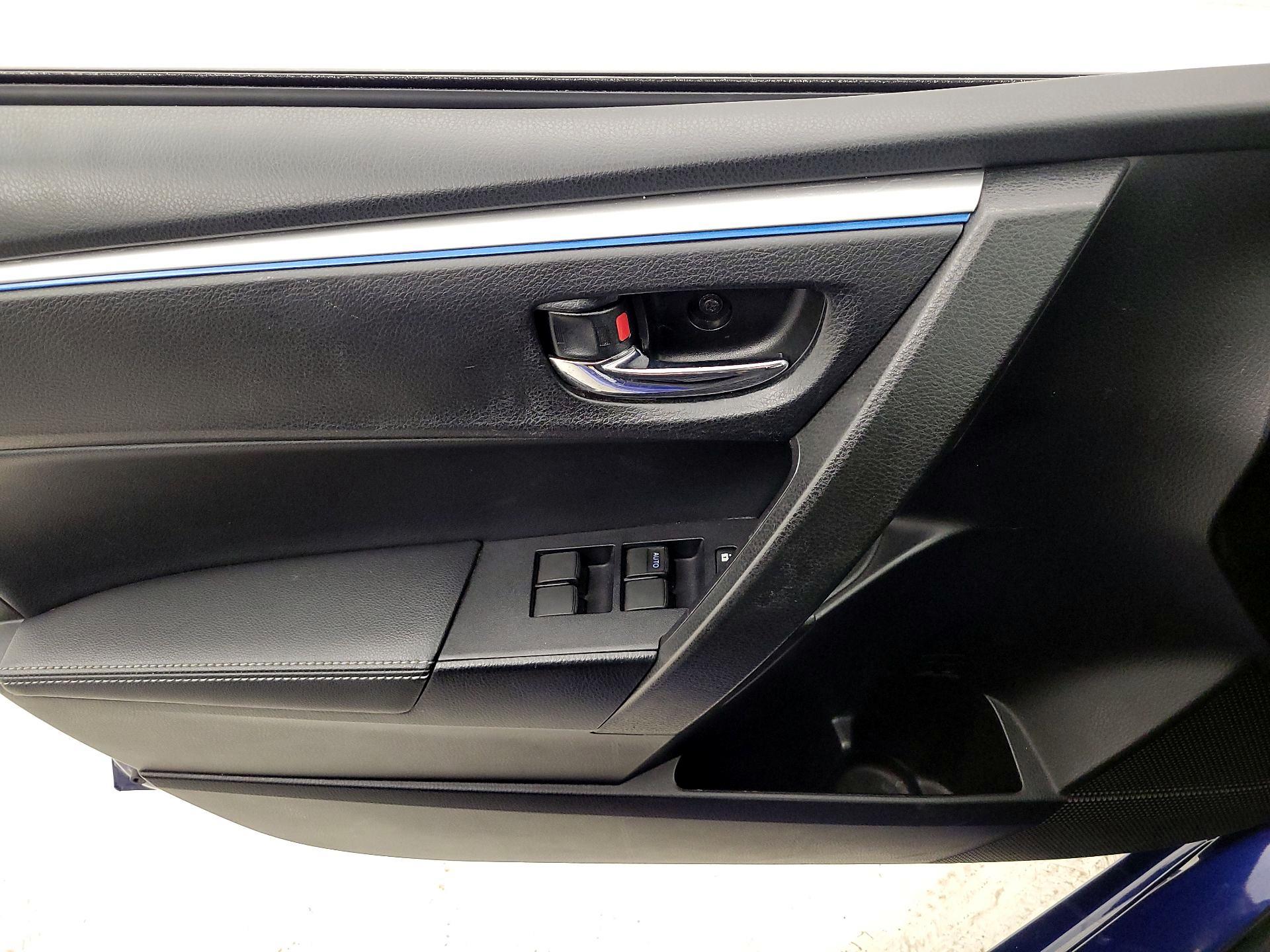 Thumbnail: 2016 Toyota Corolla - 12