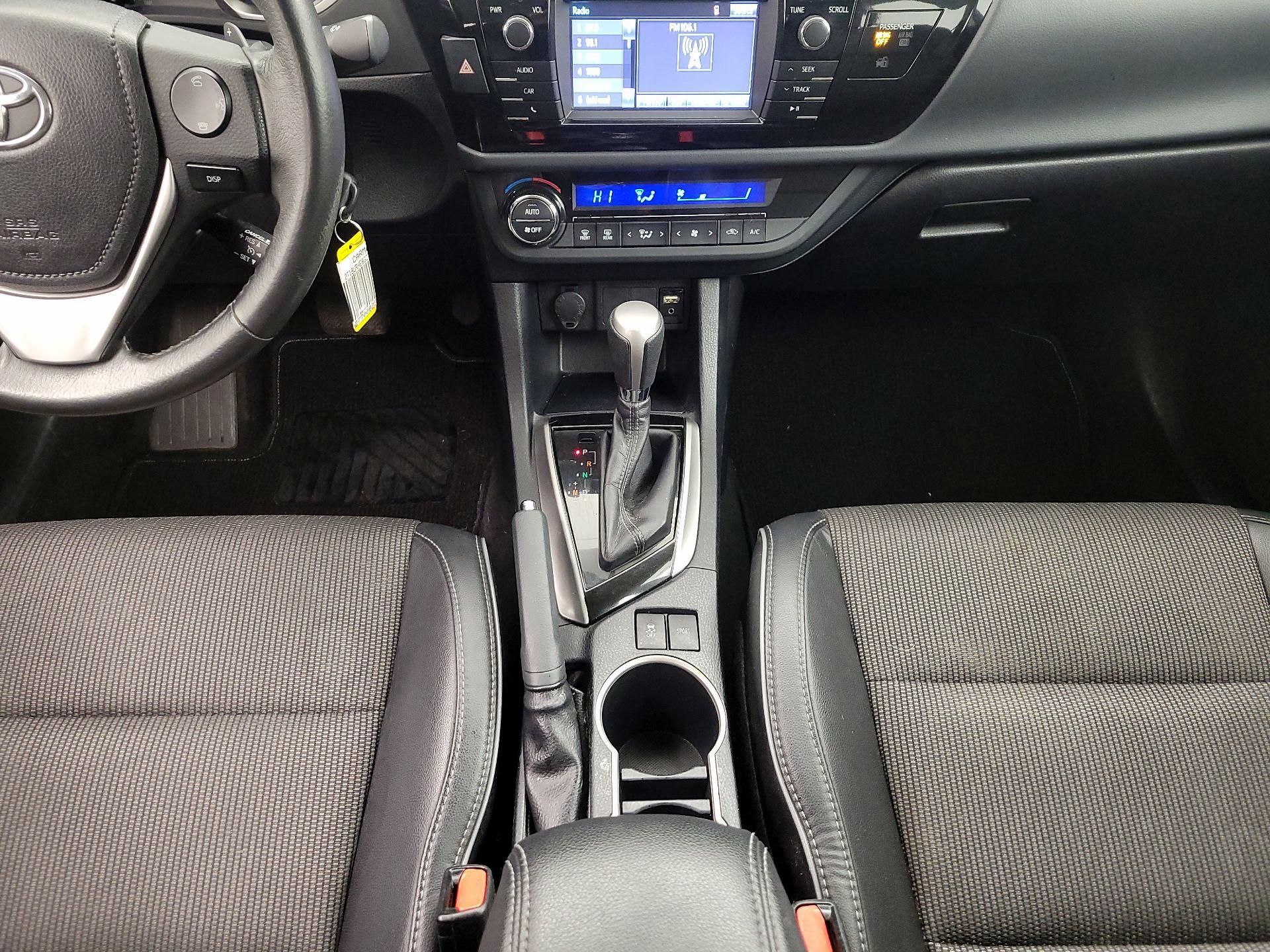 Thumbnail: 2016 Toyota Corolla - 17