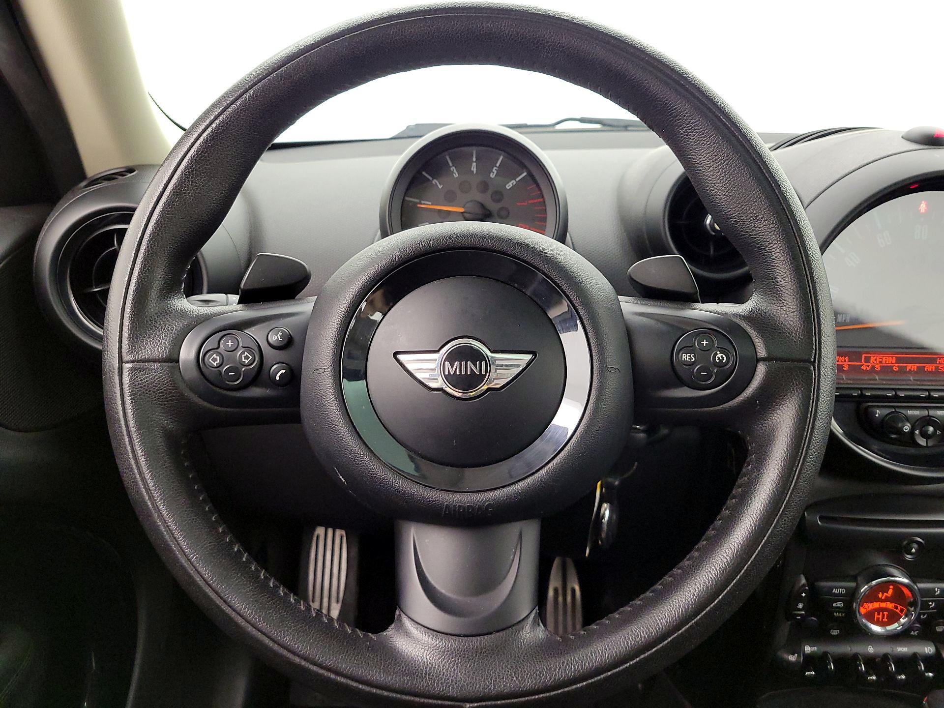 Thumbnail: 2015 MINI Cooper Countryman - 10