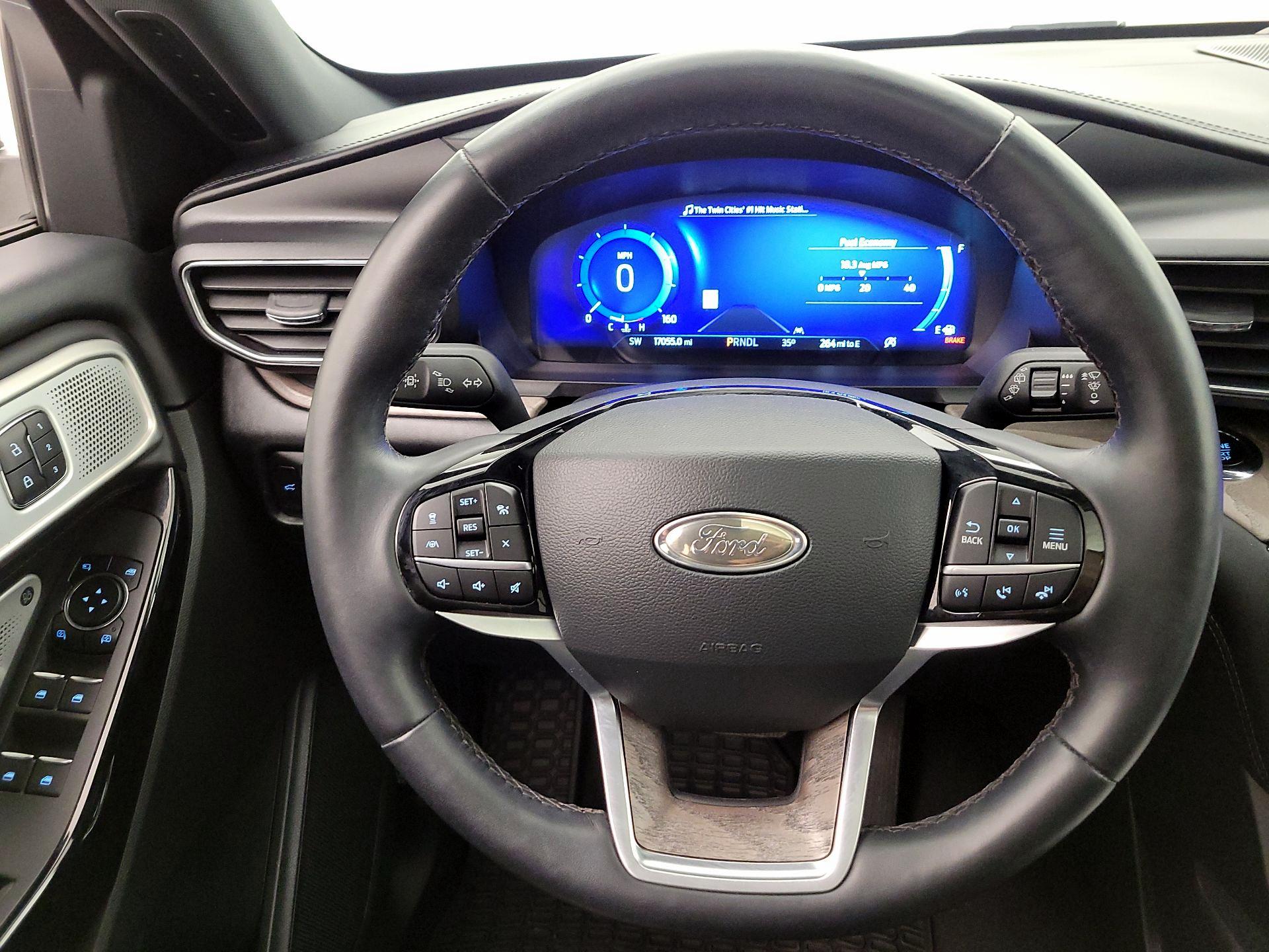 Thumbnail: 2023 Ford Explorer - 10