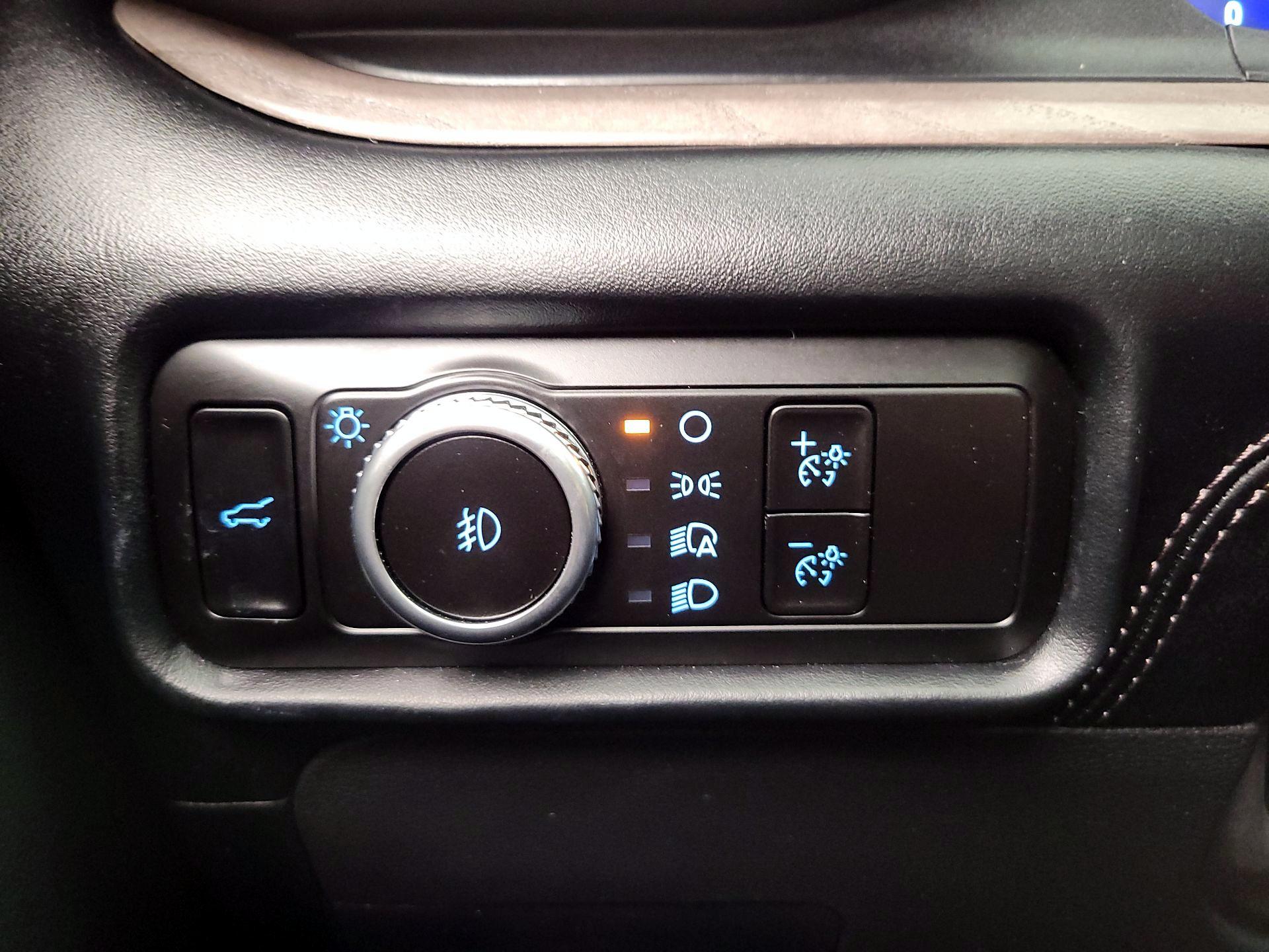 Thumbnail: 2023 Ford Explorer - 13