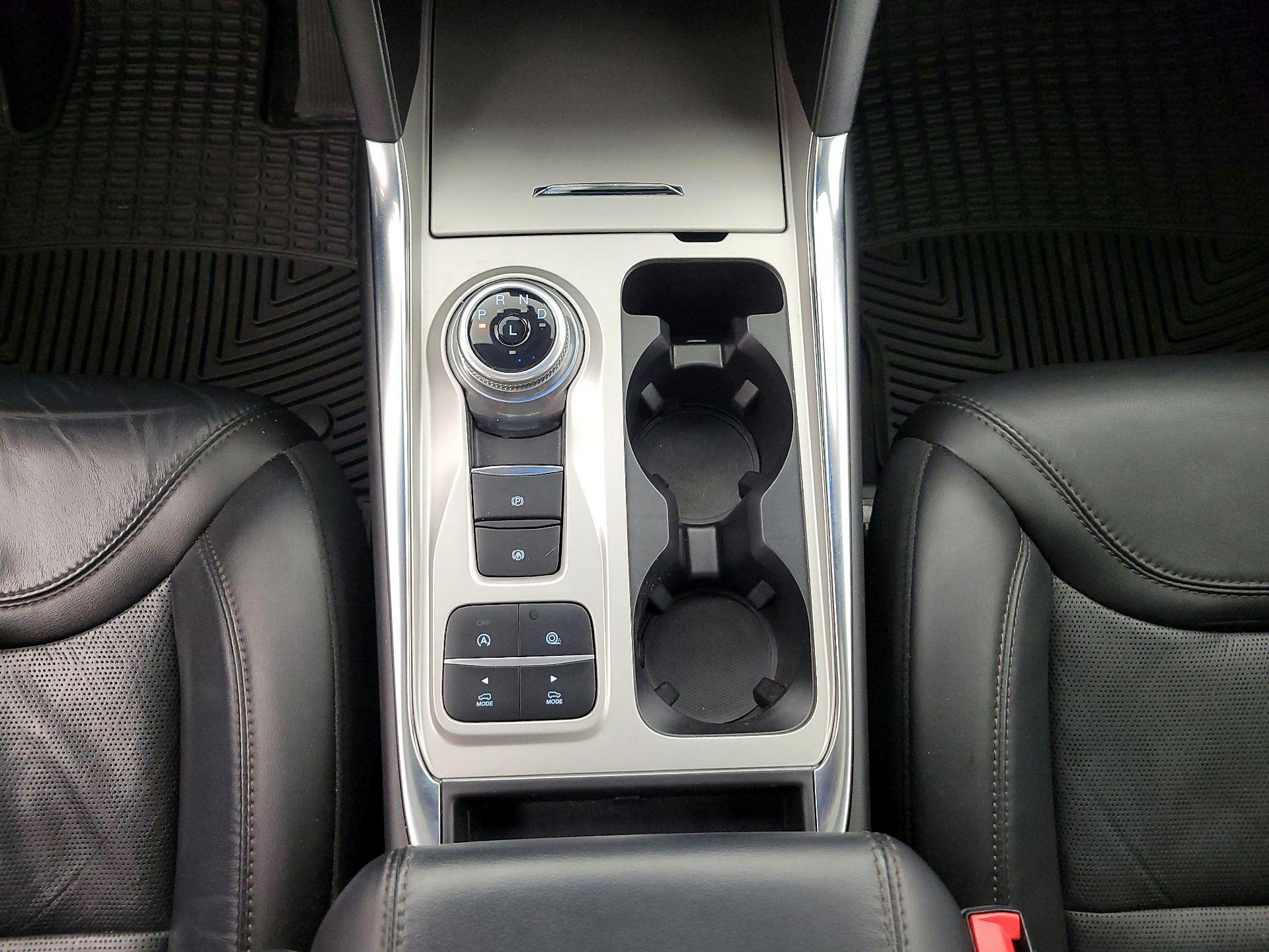 Thumbnail: 2023 Ford Explorer - 18