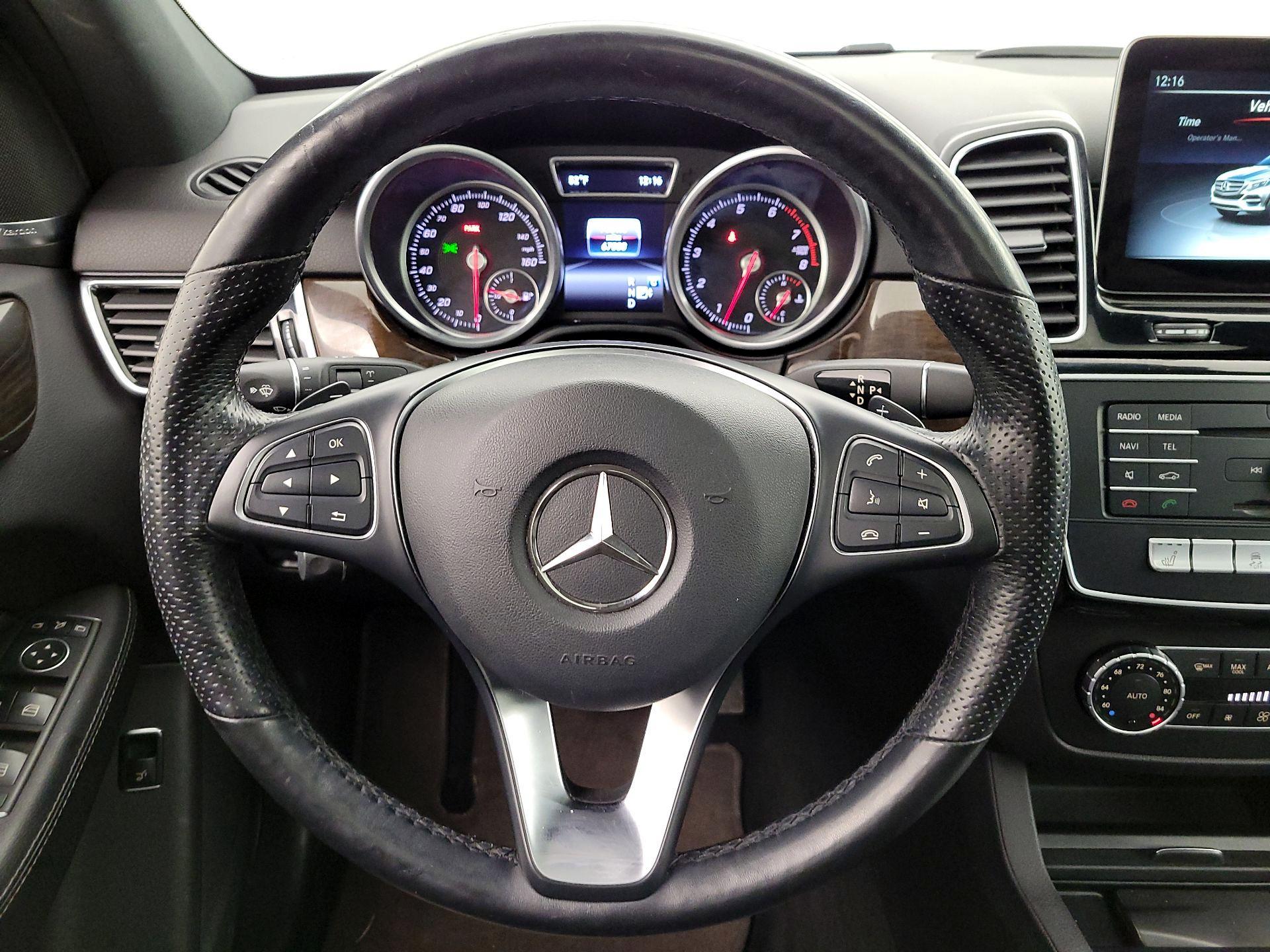 Thumbnail: 2017 Mercedes-Benz GLE - 10