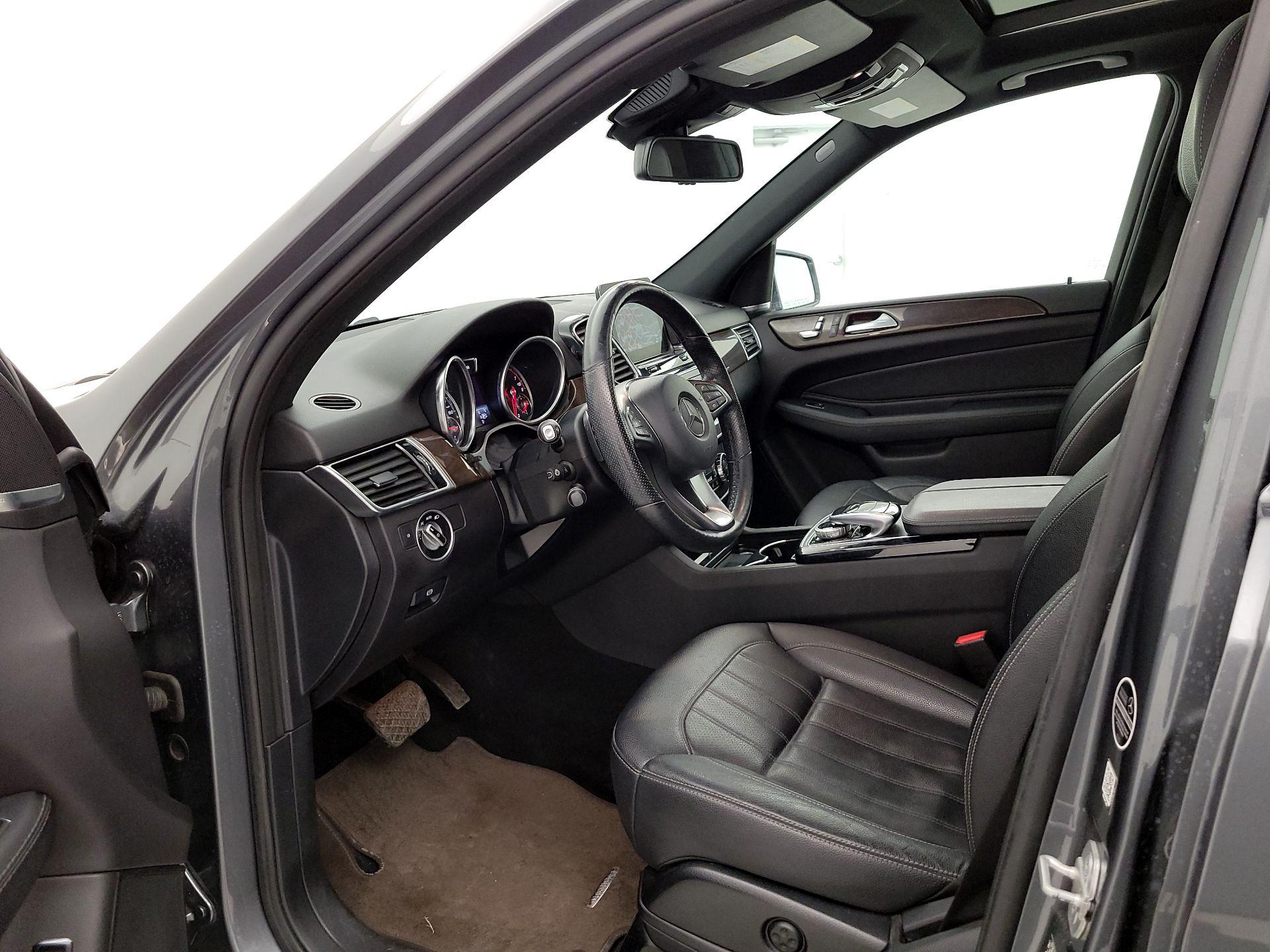 Thumbnail: 2017 Mercedes-Benz GLE - 11