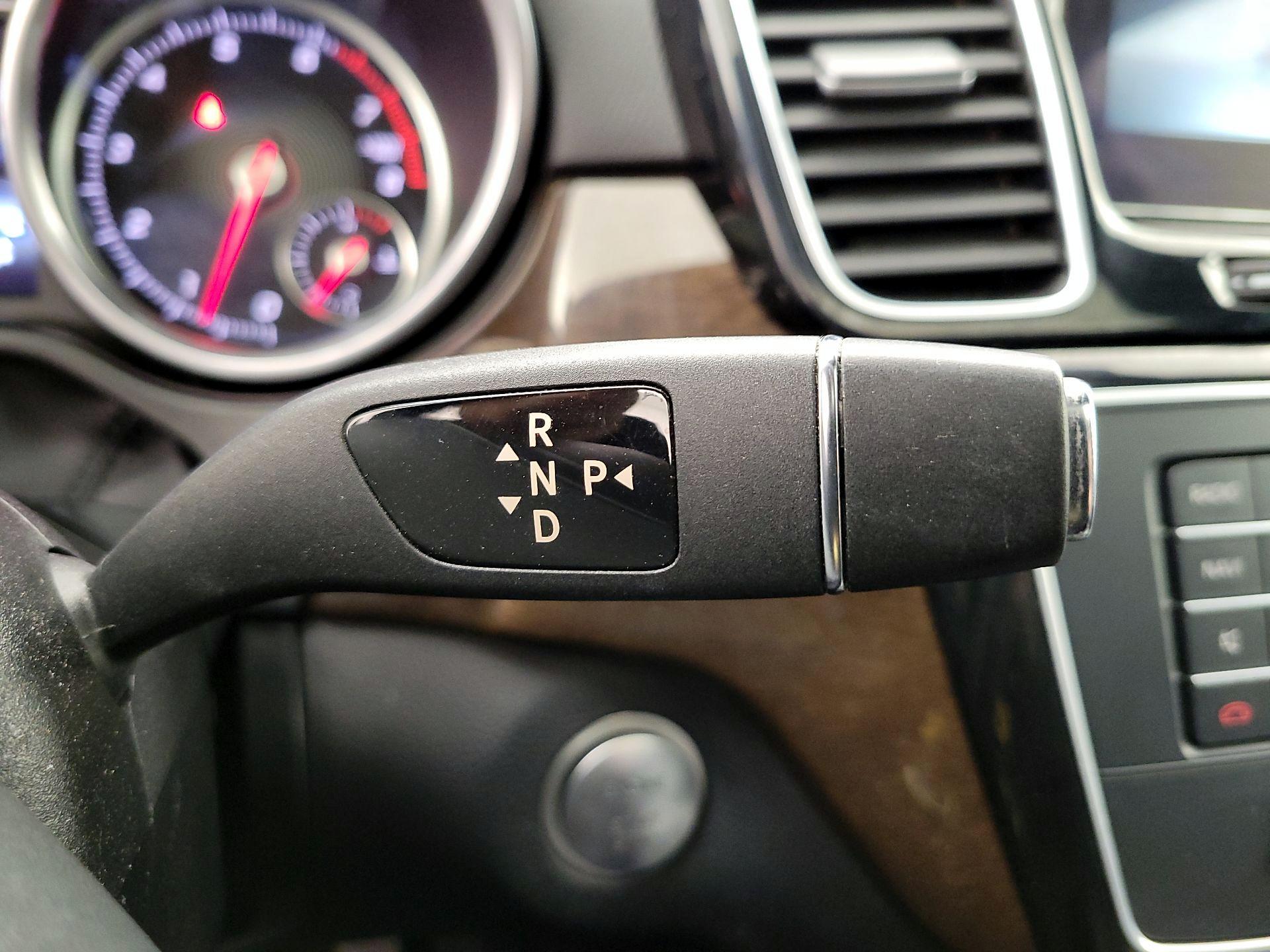 Thumbnail: 2017 Mercedes-Benz GLE - 18