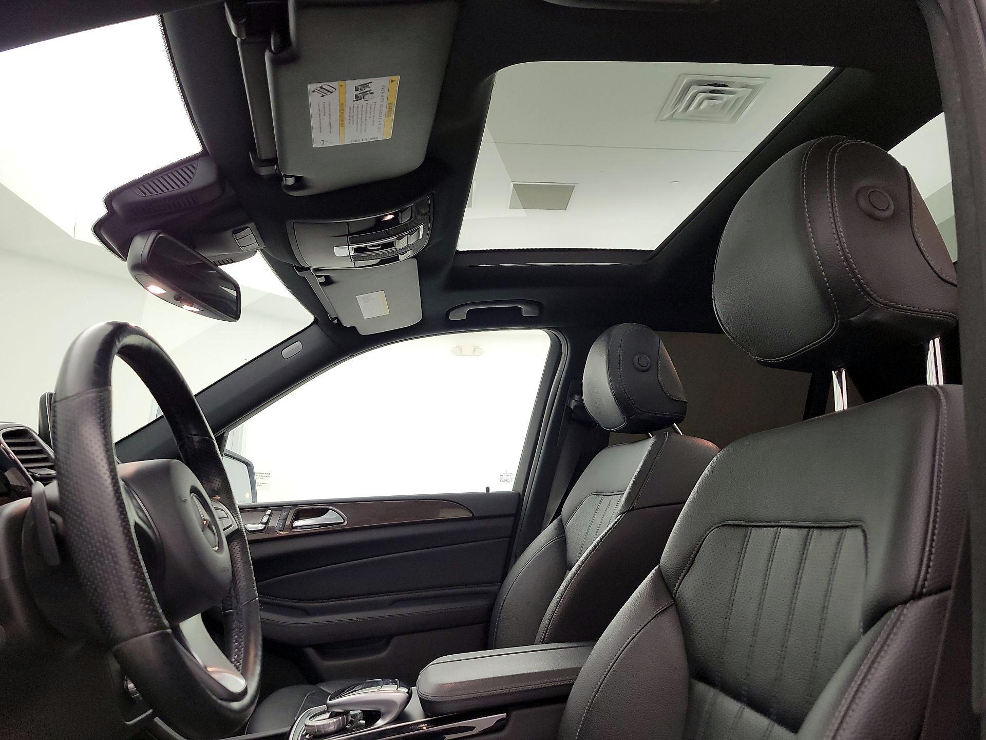 Thumbnail: 2017 Mercedes-Benz GLE - 20