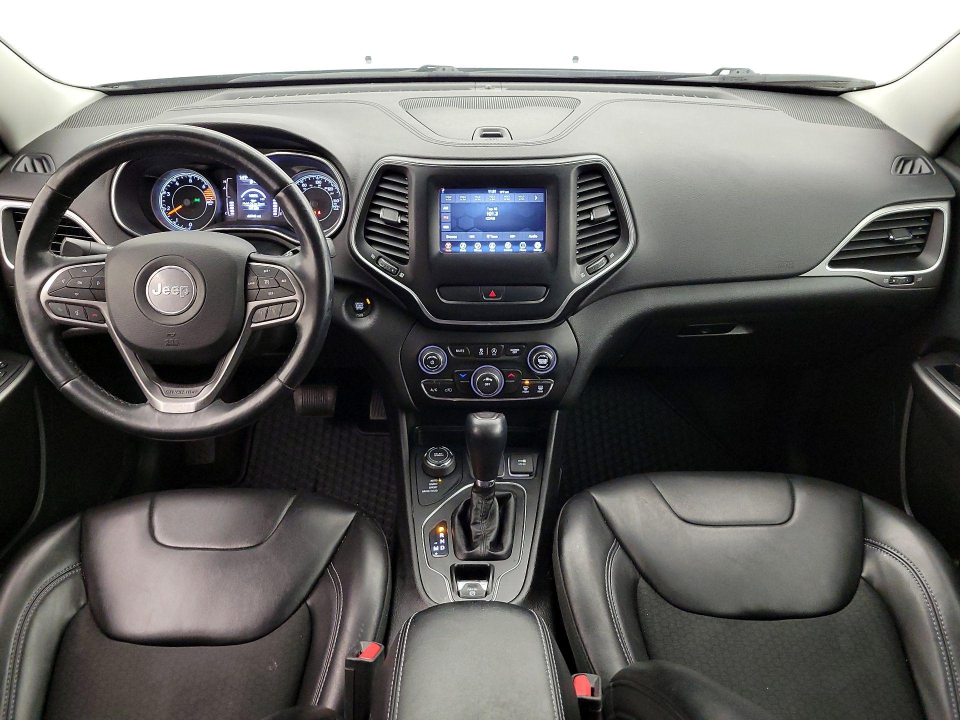 Thumbnail: 2019 Jeep Cherokee - 9