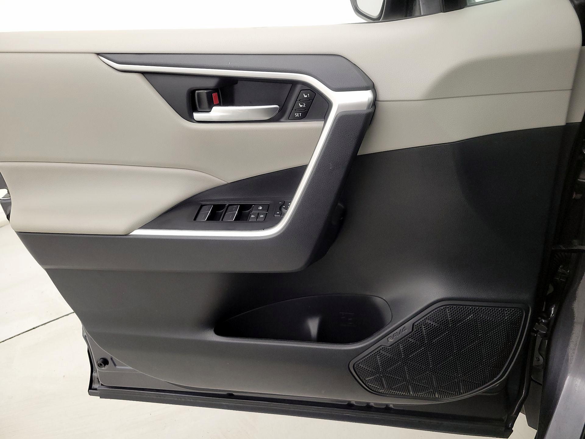 Thumbnail: 2024 Toyota RAV4 - 12