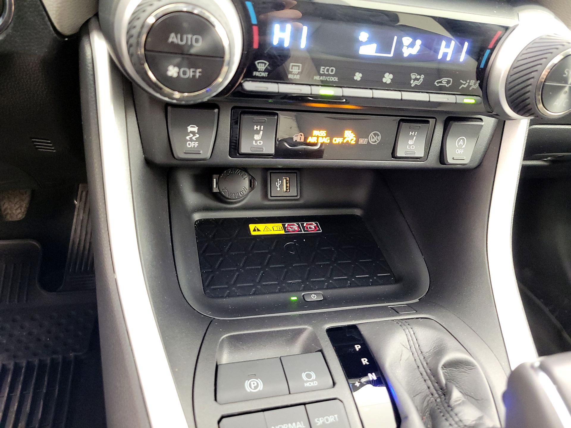 Thumbnail: 2024 Toyota RAV4 - 19