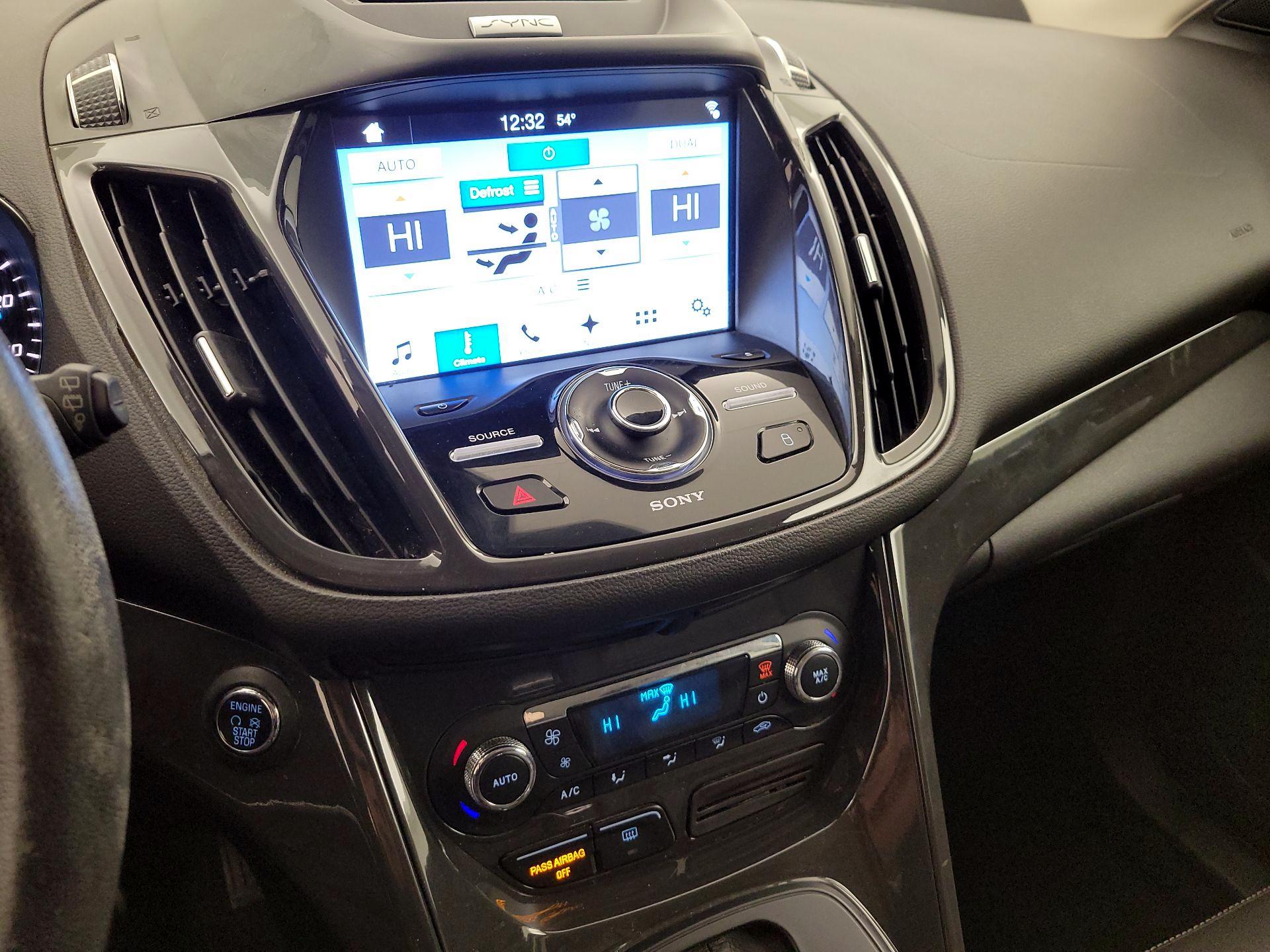 Thumbnail: 2016 Ford Escape - 17