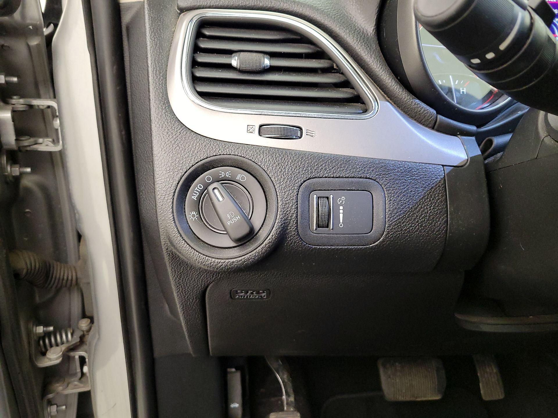 Thumbnail: 2019 Dodge Journey - 13