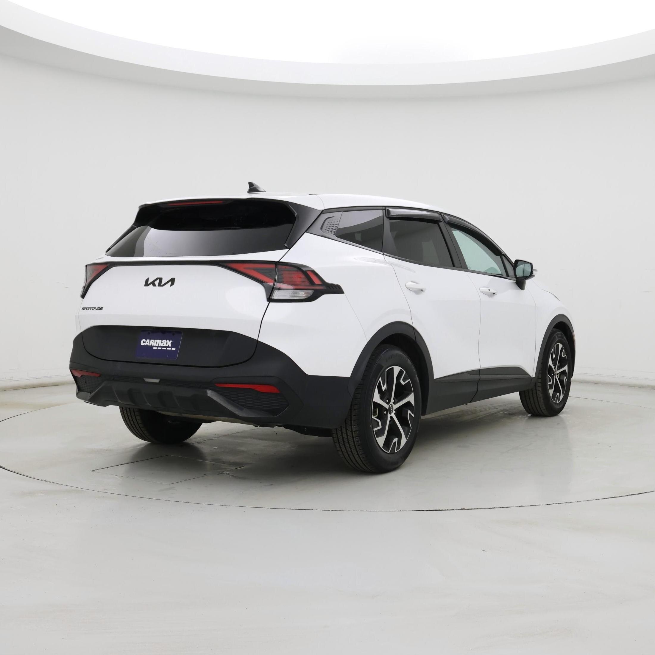 Thumbnail: 2023 Kia Sportage - 8