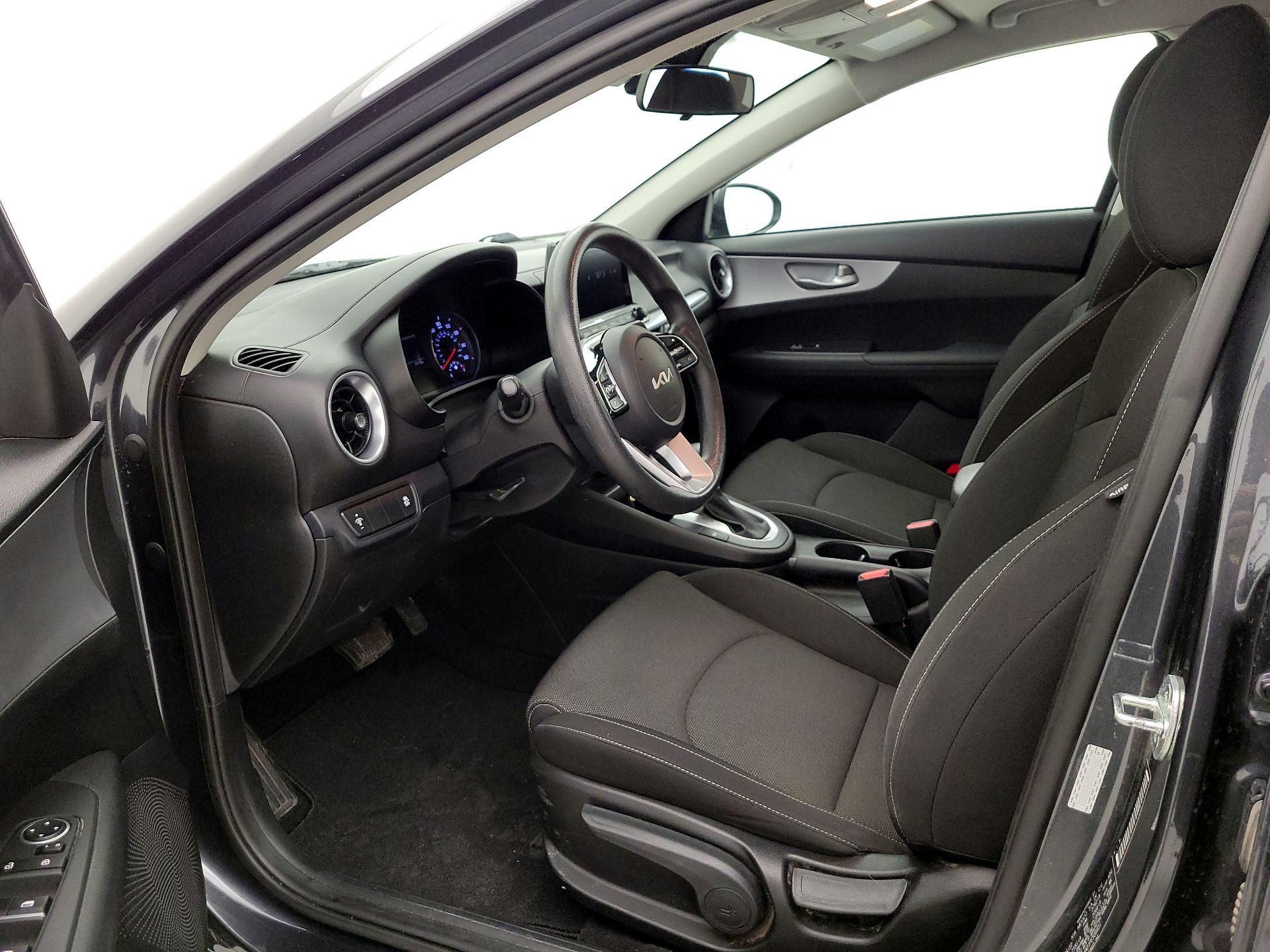 Thumbnail: 2023 Kia Forte - 11