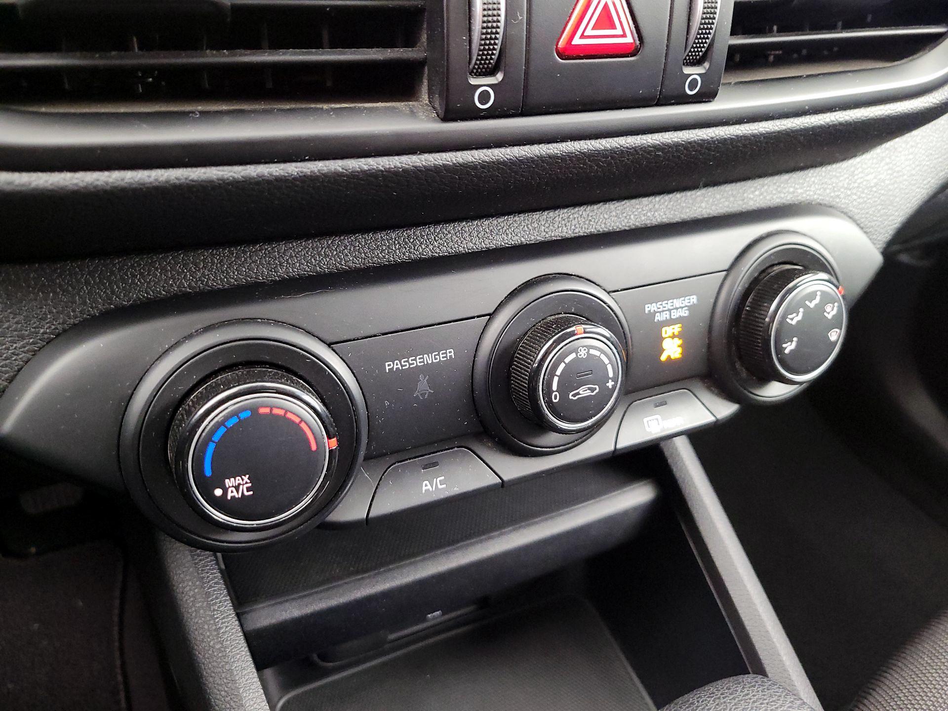 Thumbnail: 2023 Kia Forte - 16