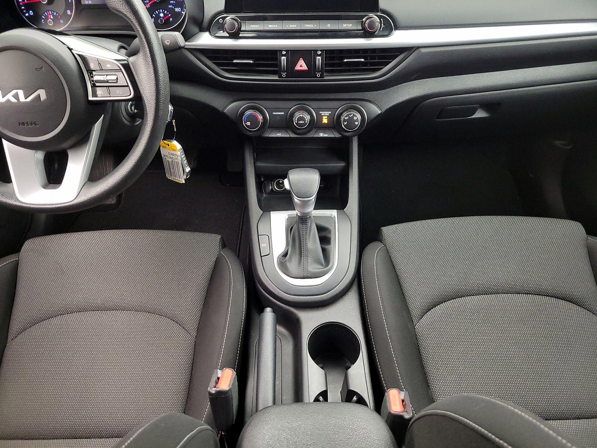 Thumbnail: 2023 Kia Forte - 17