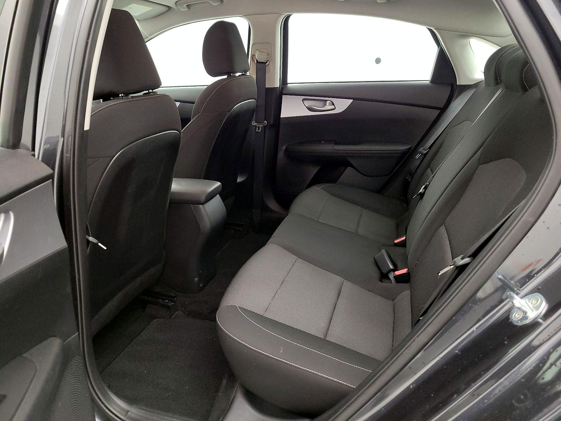 Thumbnail: 2023 Kia Forte - 19