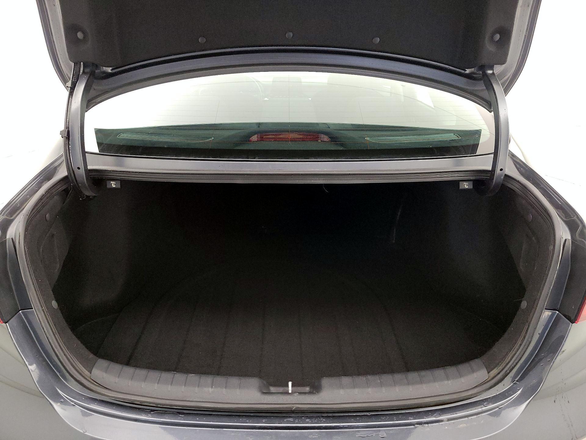 Thumbnail: 2023 Kia Forte - 20