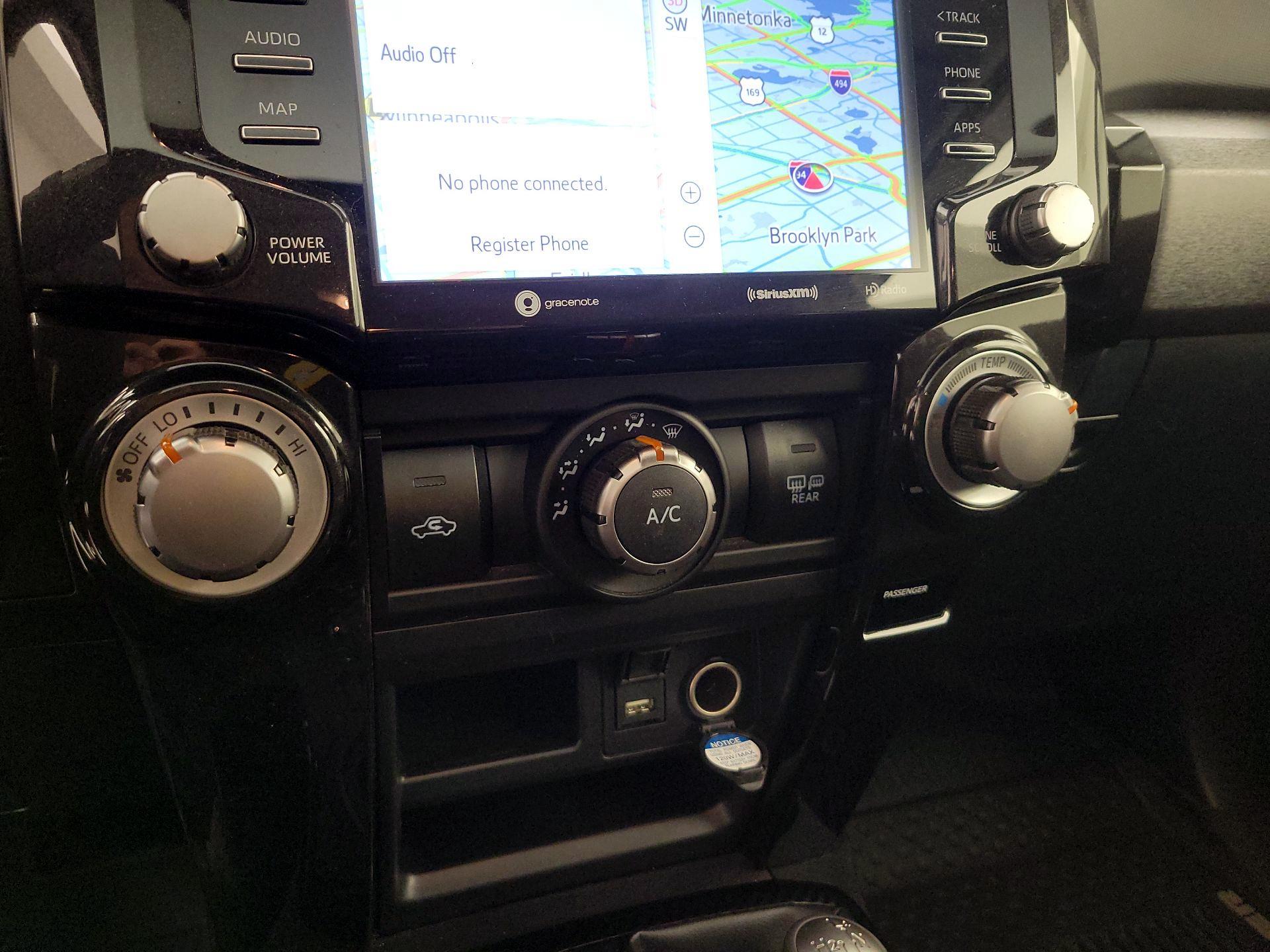 Thumbnail: 2020 Toyota 4Runner - 17