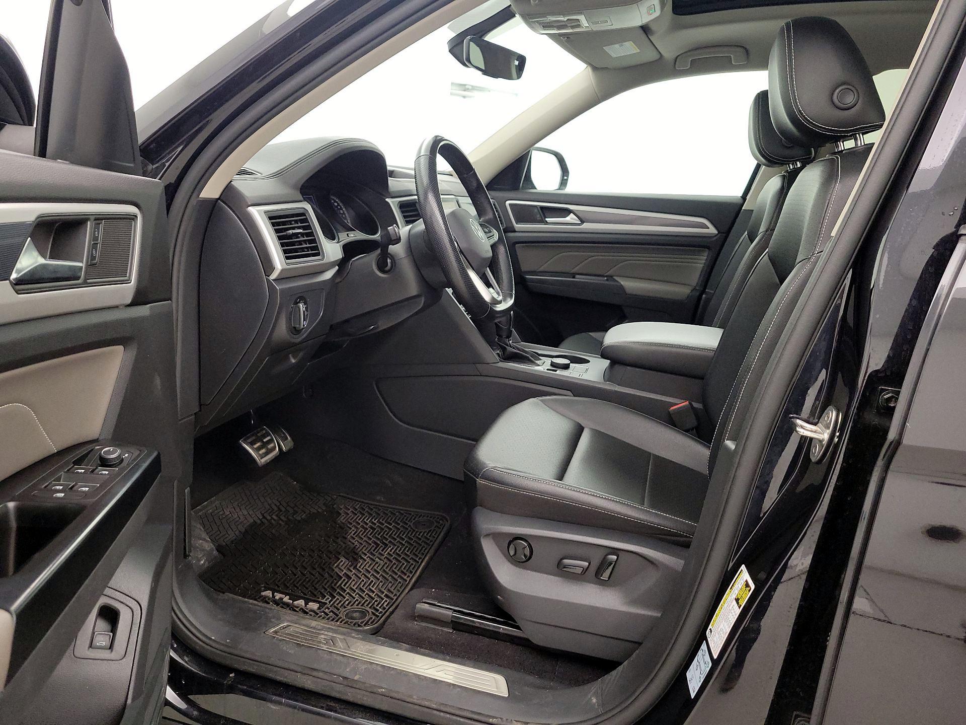 Thumbnail: 2021 Volkswagen Atlas - 11