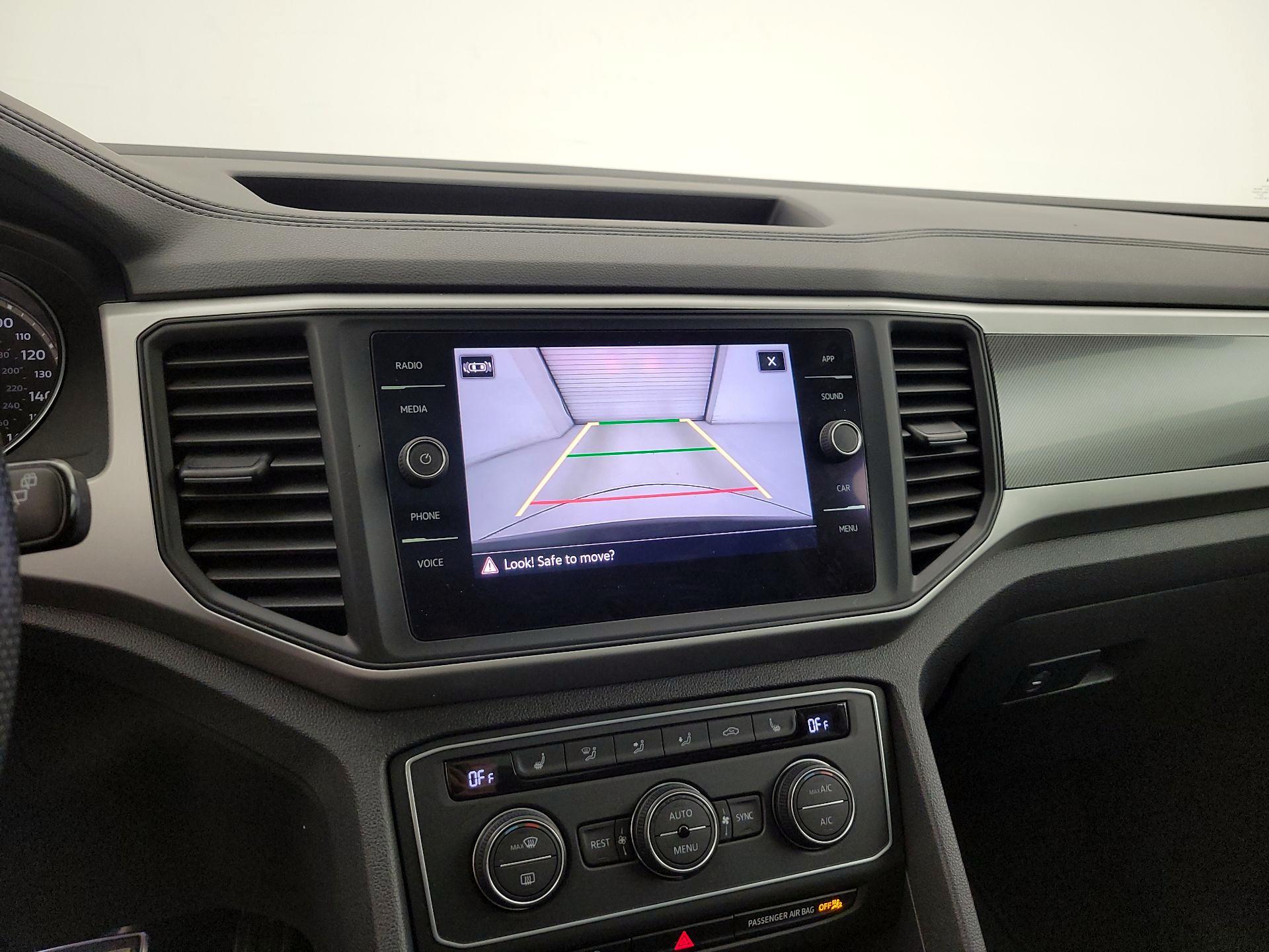 Thumbnail: 2021 Volkswagen Atlas - 14