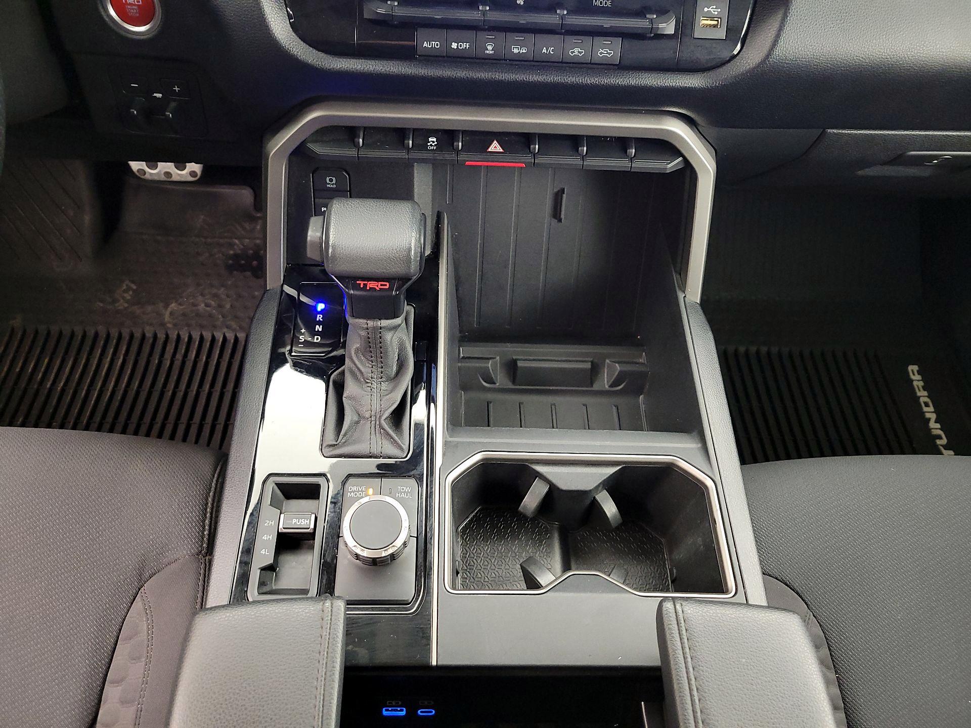 Thumbnail: 2022 Toyota Tundra - 18