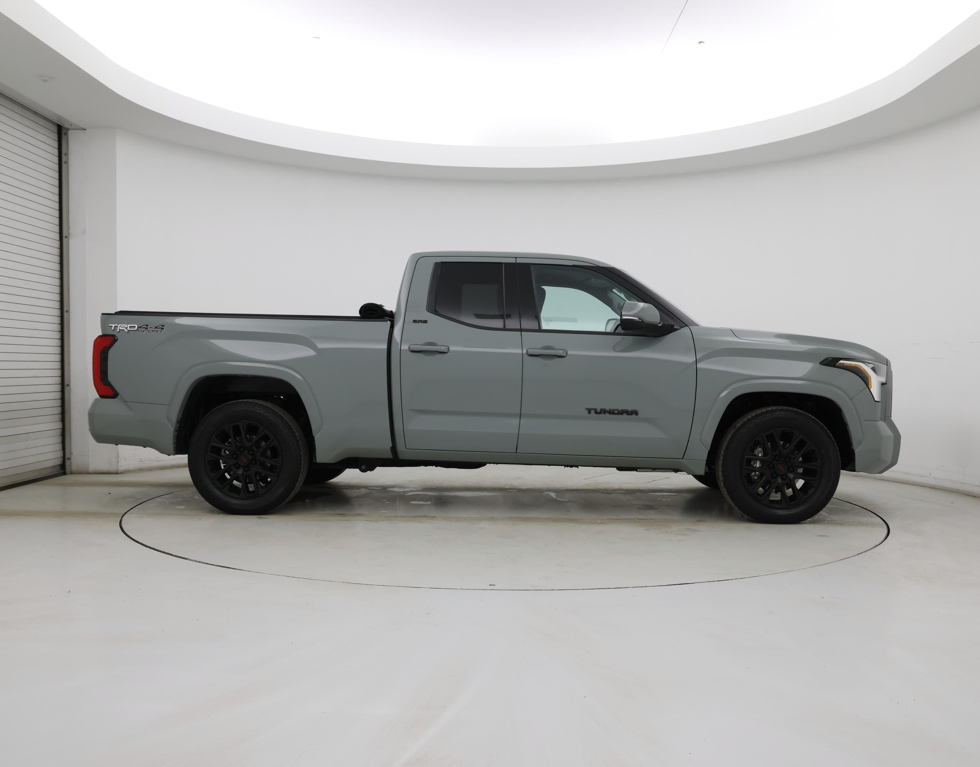 Thumbnail: 2022 Toyota Tundra - 7