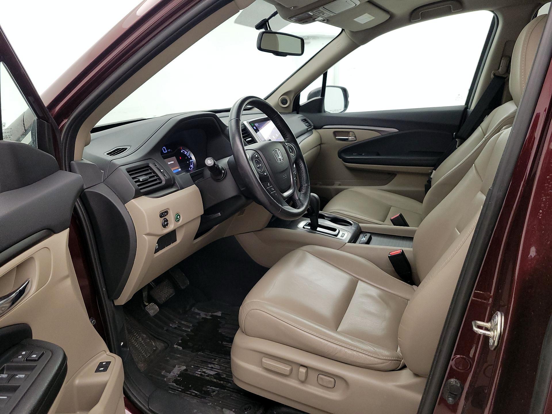 Thumbnail: 2016 Honda Pilot - 11