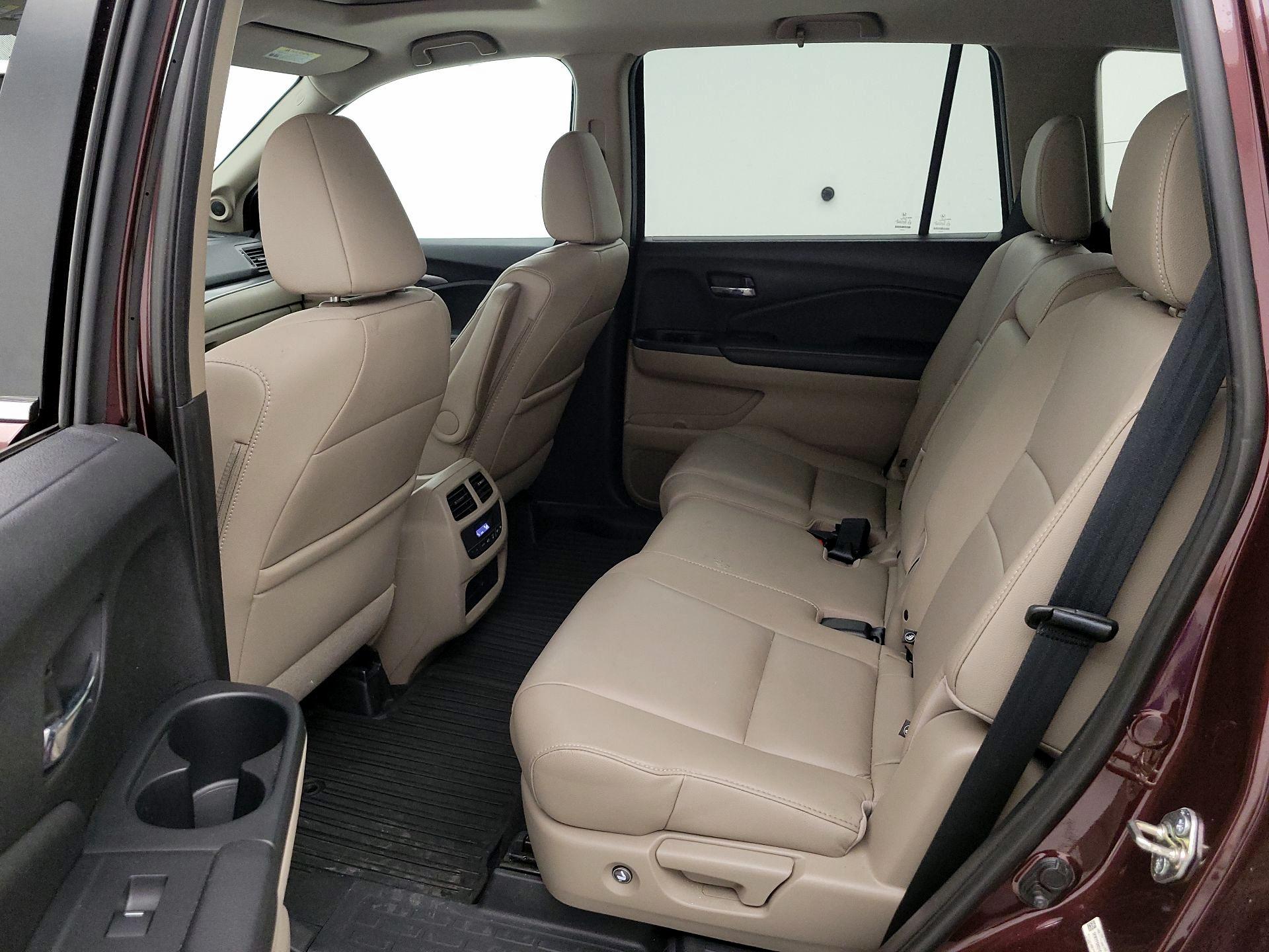 Thumbnail: 2016 Honda Pilot - 20