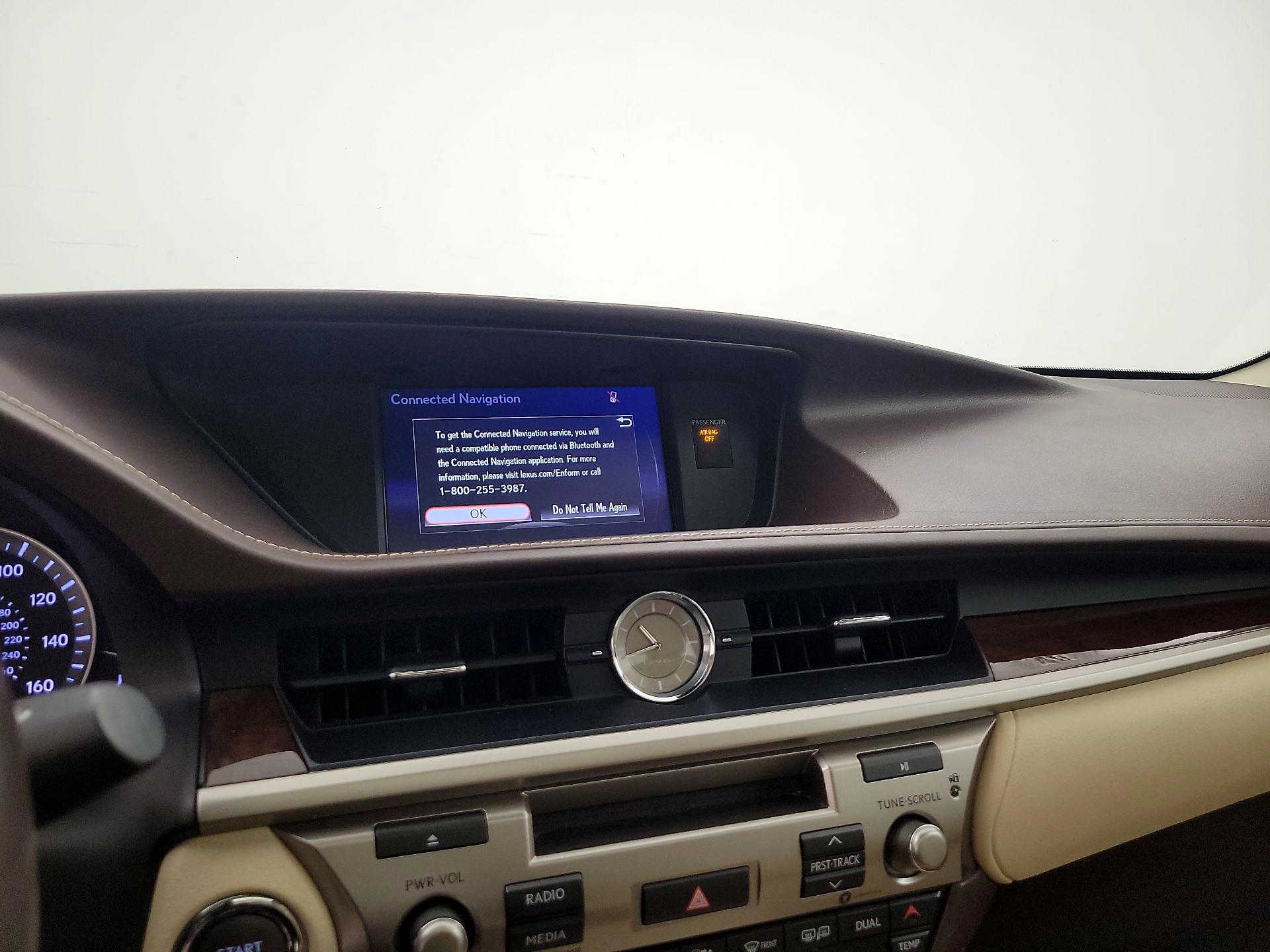 Thumbnail: 2018 Lexus ES - 14