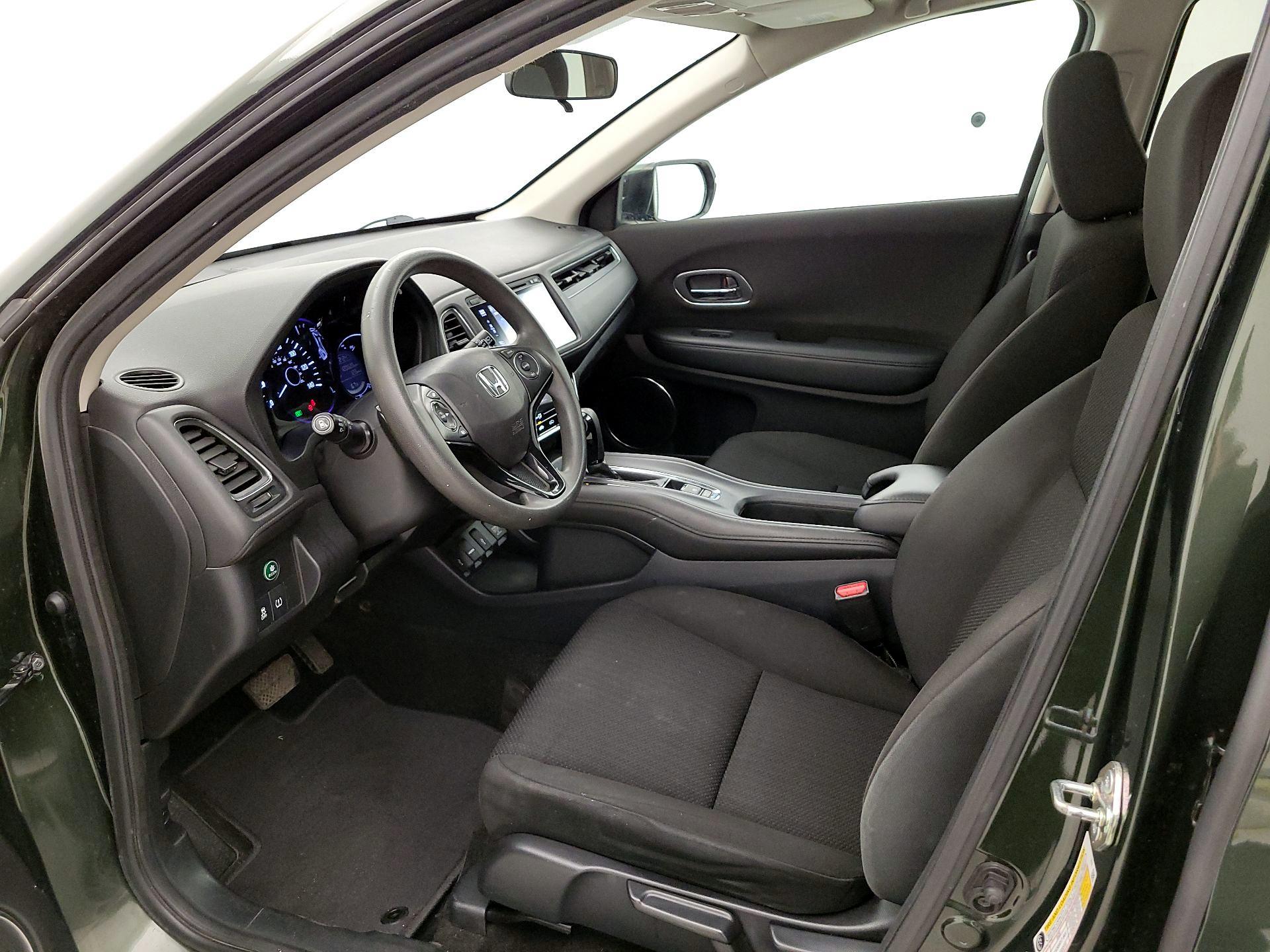 Thumbnail: 2018 Honda HR-V - 11