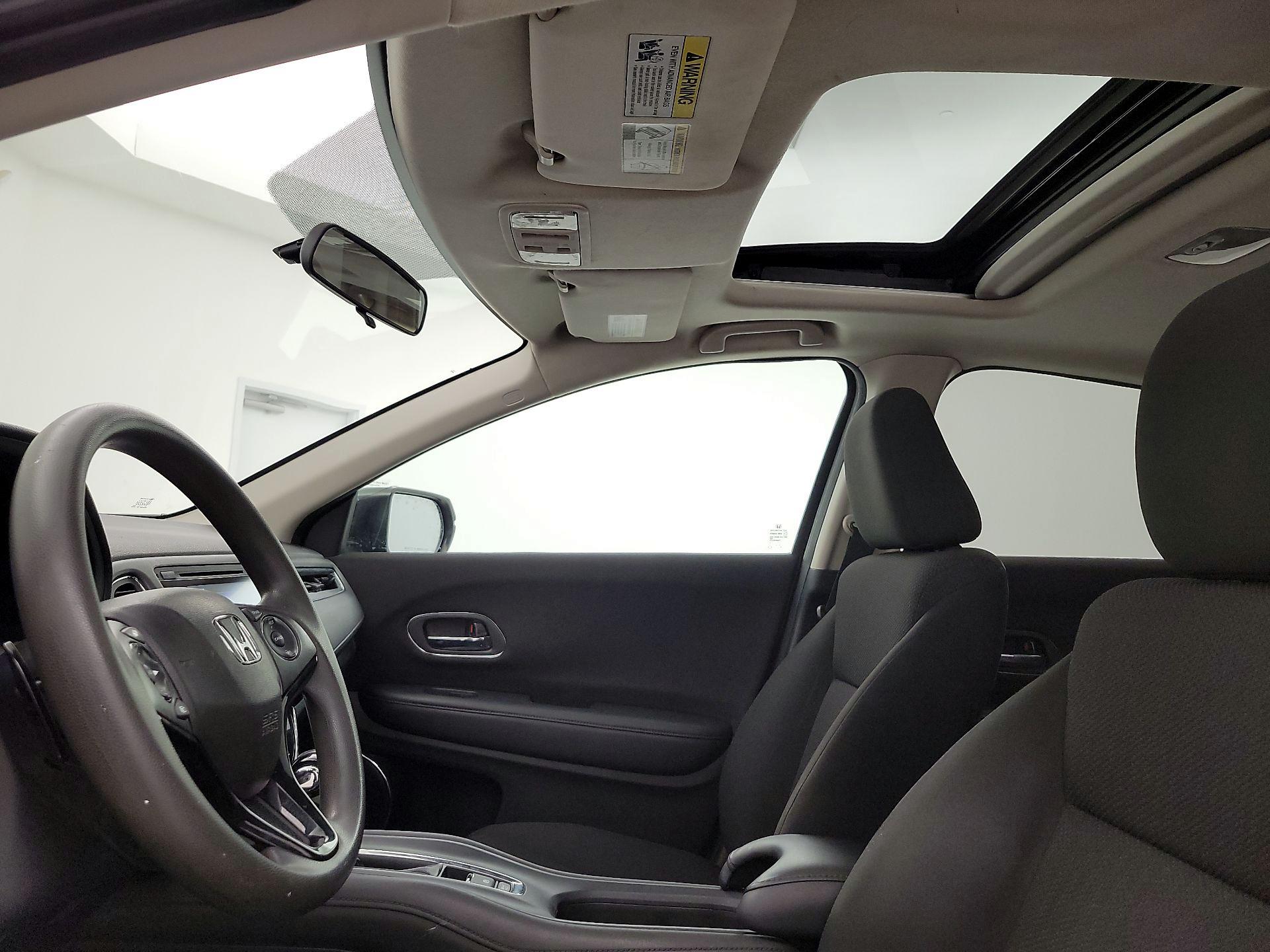 Thumbnail: 2018 Honda HR-V - 19