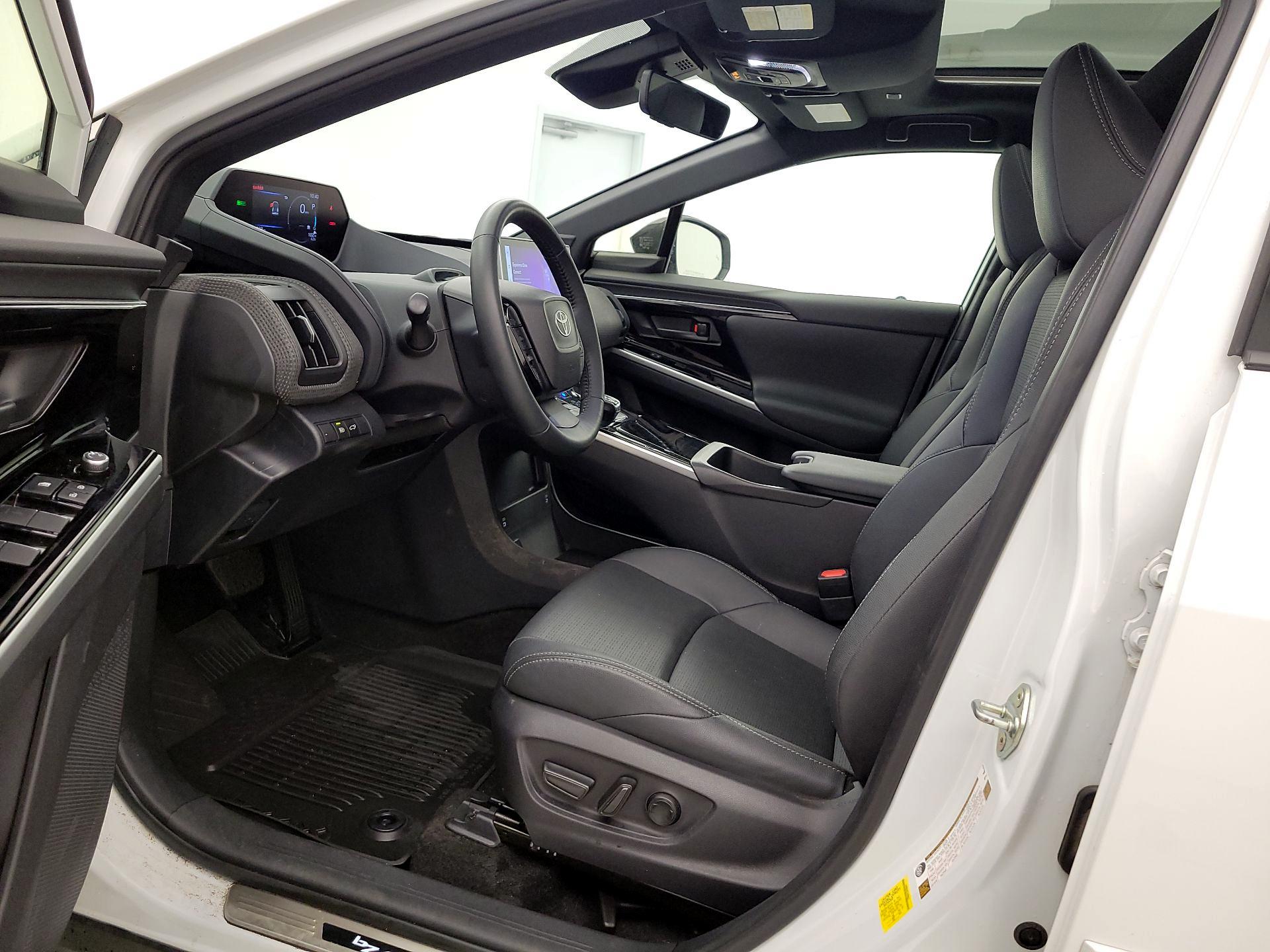 Thumbnail: 2024 Toyota bZ4X - 11