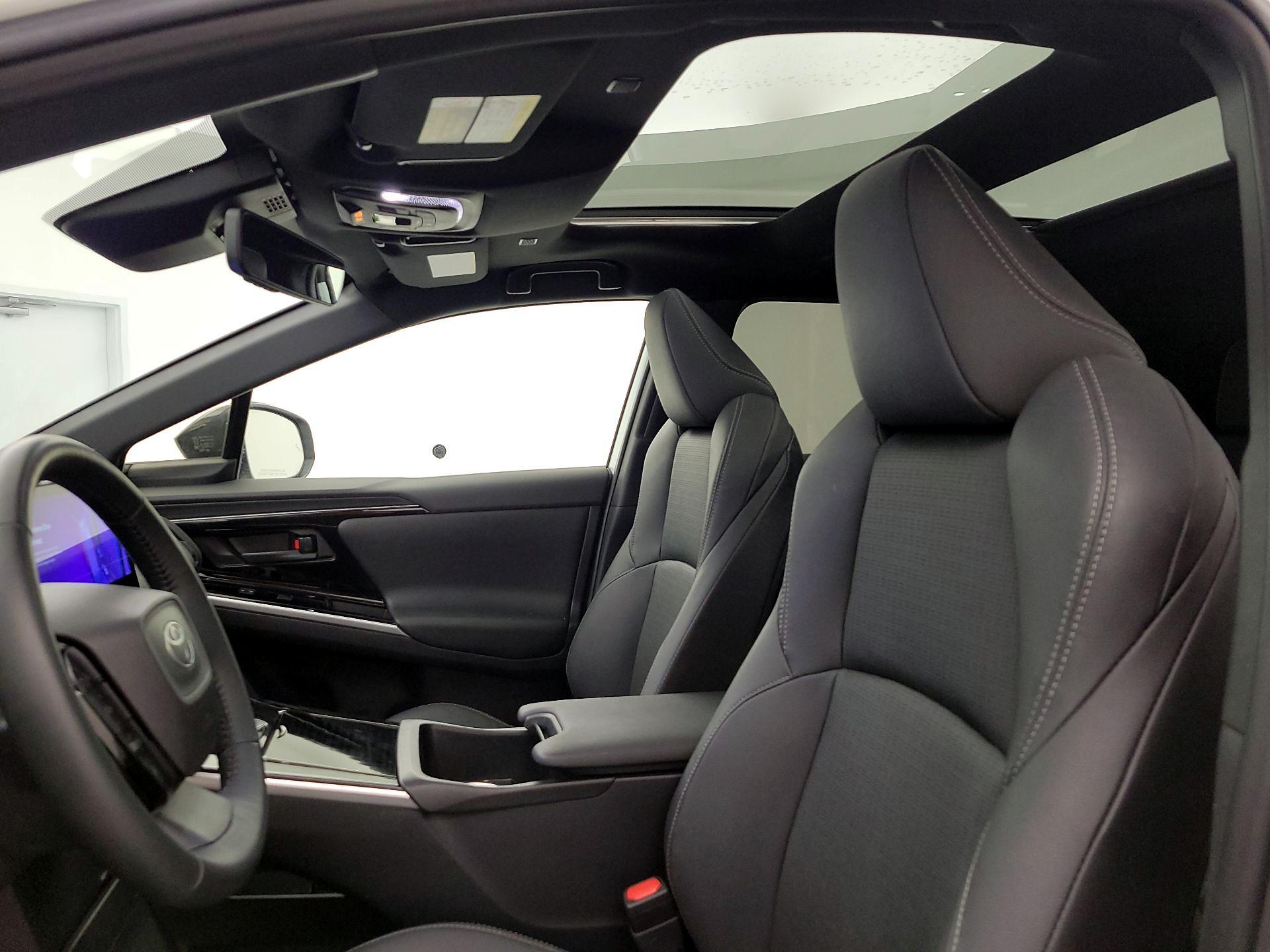 Thumbnail: 2024 Toyota bZ4X - 20